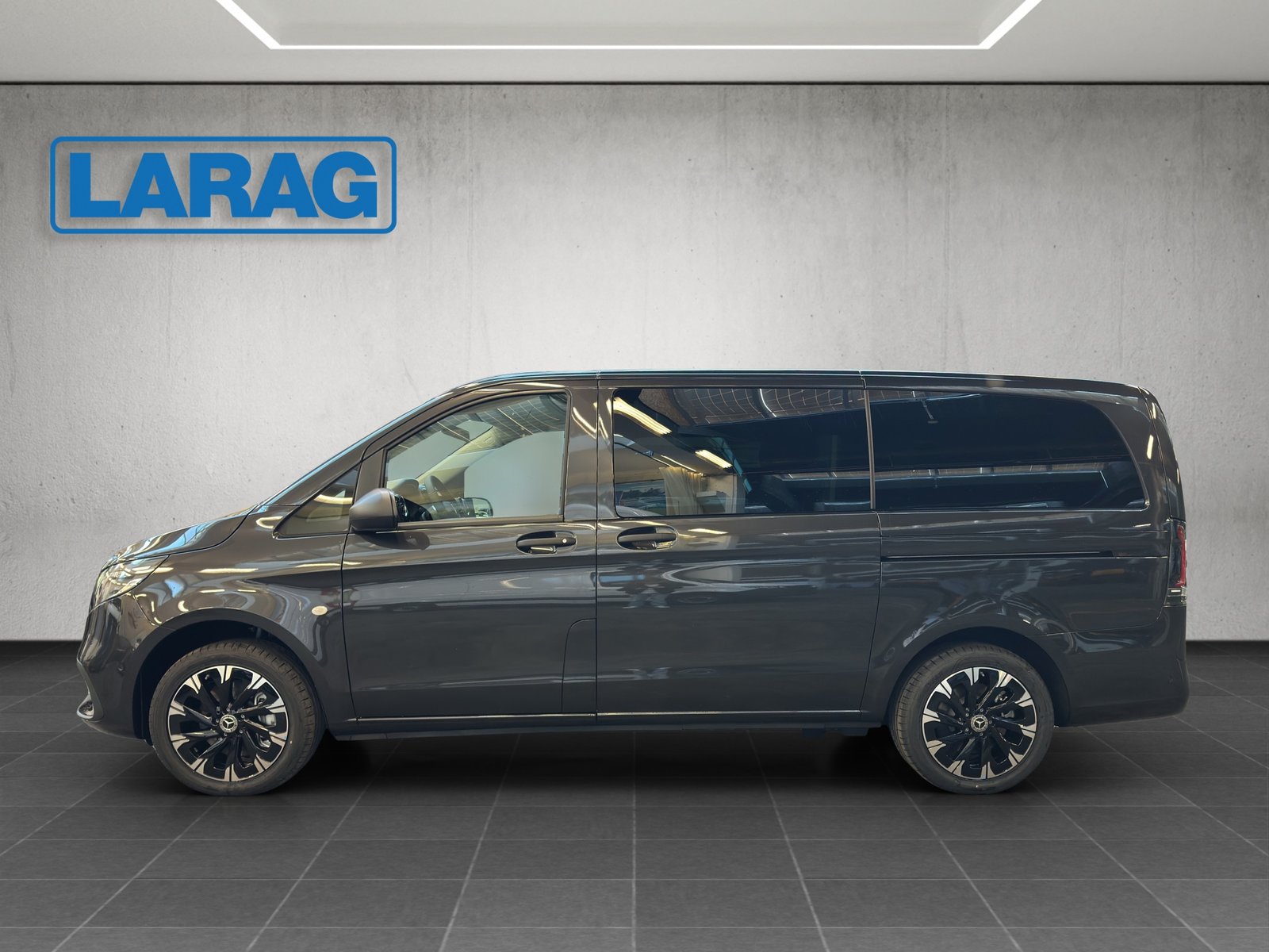 MERCEDES-BENZ Vito 116 CDI Lang Tourer 9G-Tronic 4M Select, Diesel, Second hand / Used, Automatic - 3