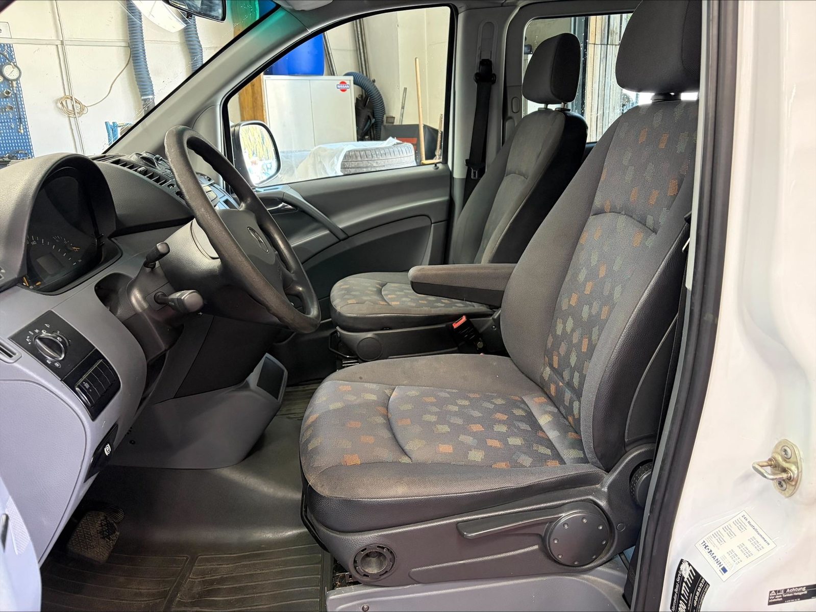 MERCEDES-BENZ Vito 115 Kombi K 2.2 CDI, Diesel, Second hand / Used, Automatic - 7