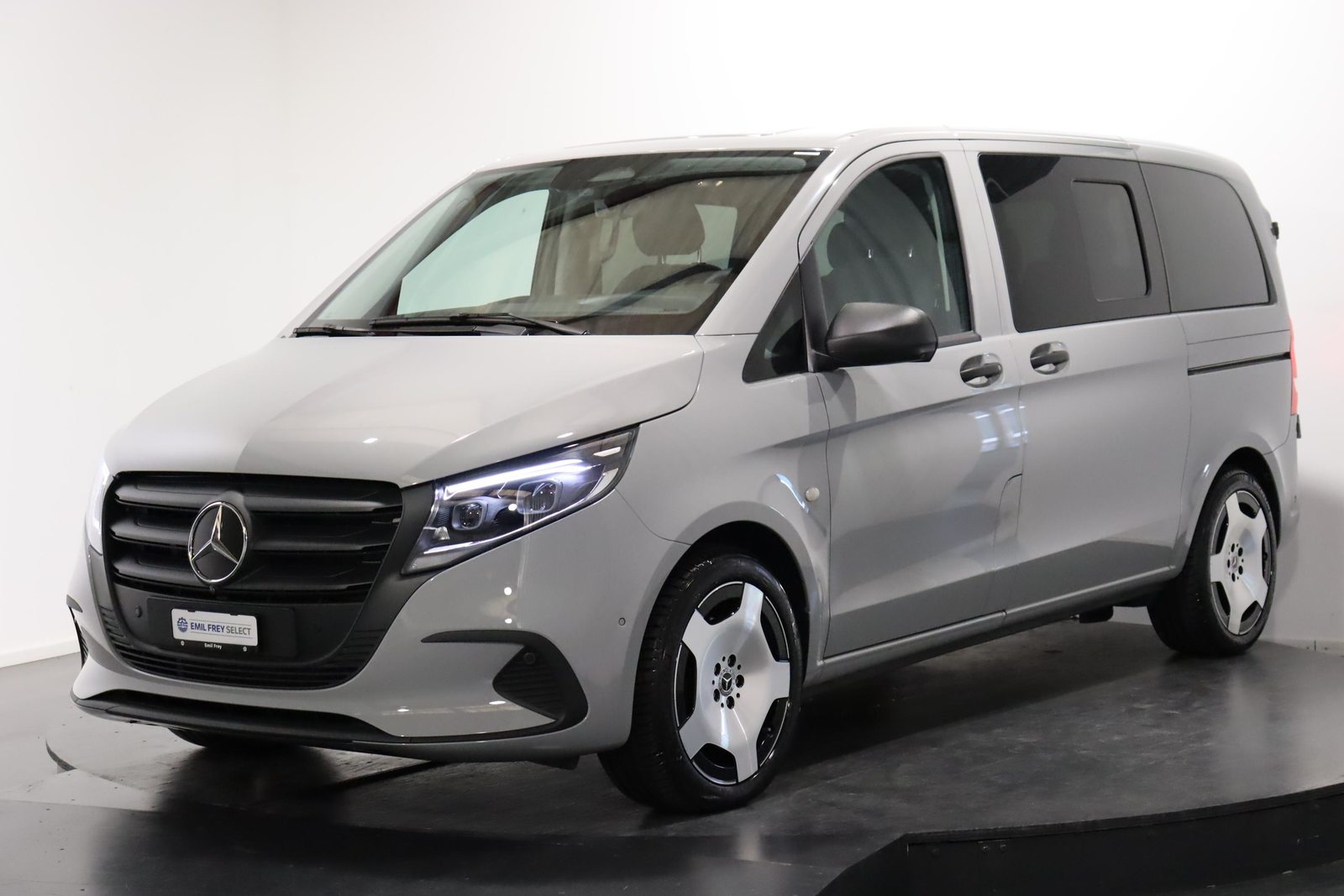 MERCEDES-BENZ Vito 124 Kombi K 2.0 CDI Pro