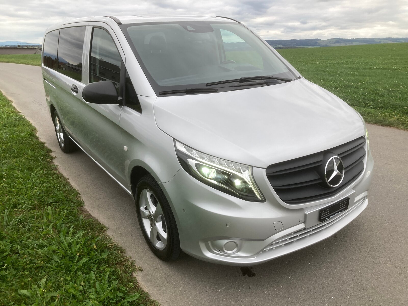 MERCEDES-BENZ Vito 116 CDI Lang Select Family Tourer 4Matic 9G-Tronic mit