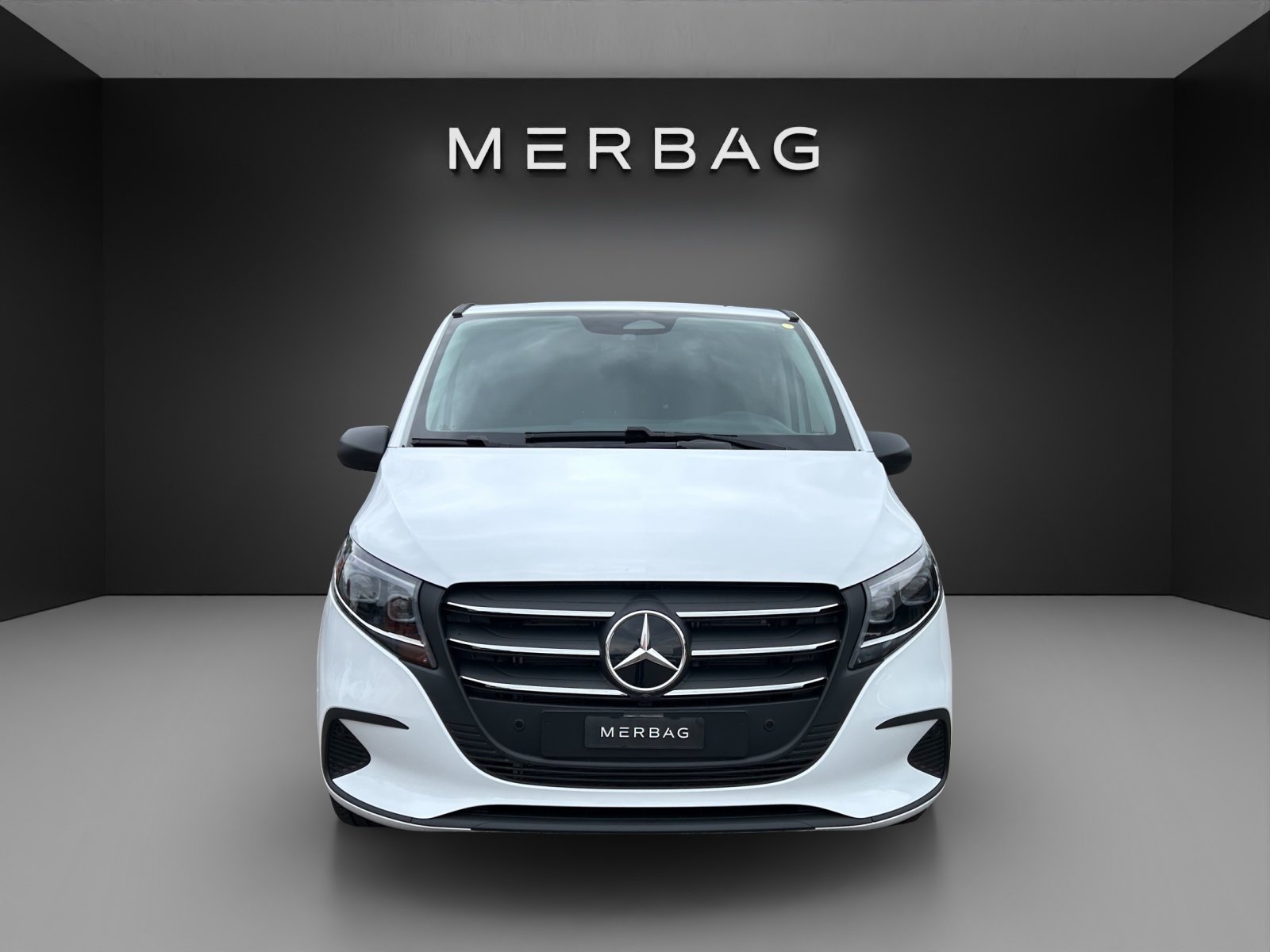MERCEDES-BENZ Vito 119 CDI Lang Tourer 9G-Tronic 4M Select, Diesel, Ex-demonstrator, Automatic - 2