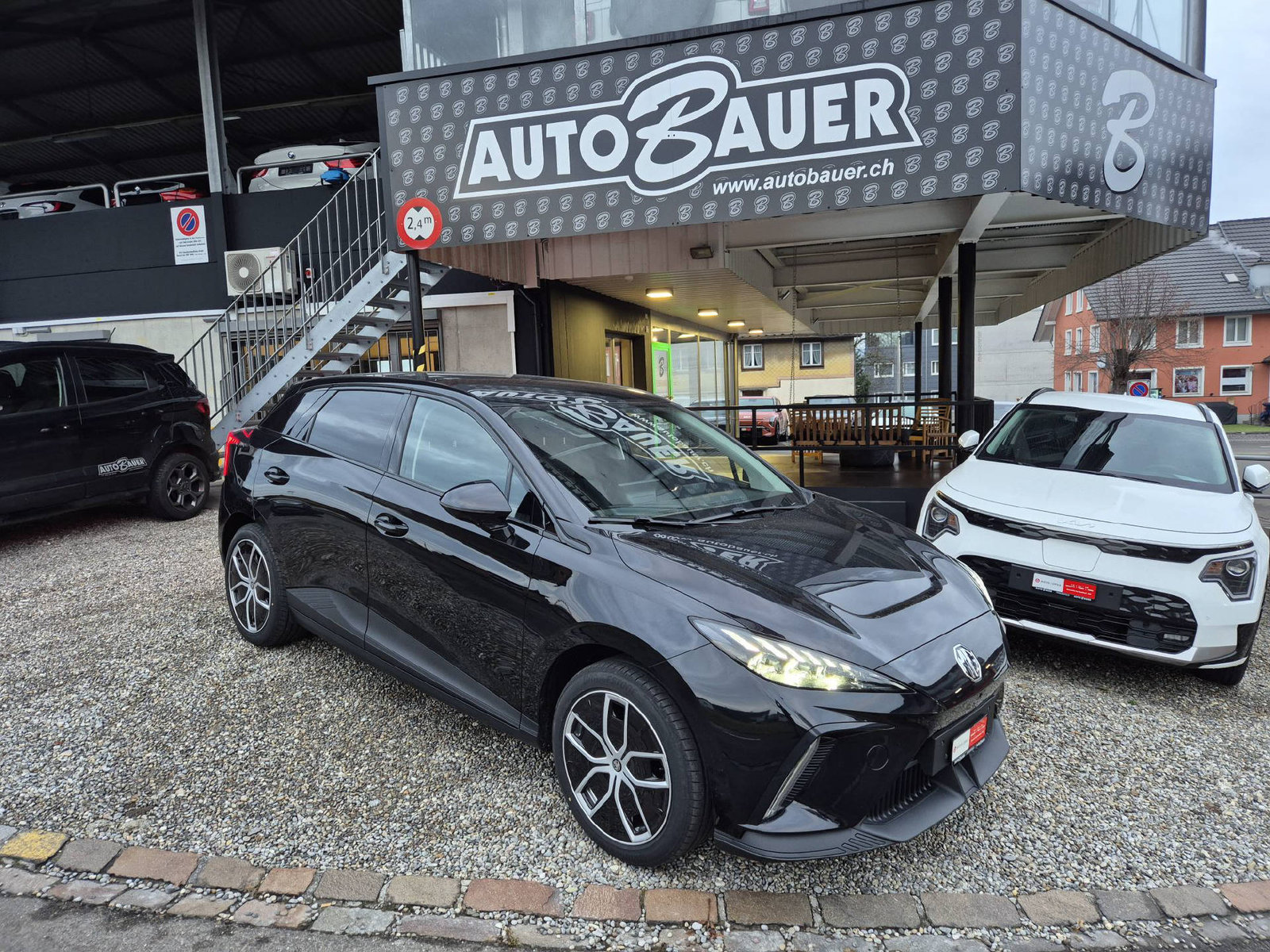 MG 4 64kWh Luxury 204 PS