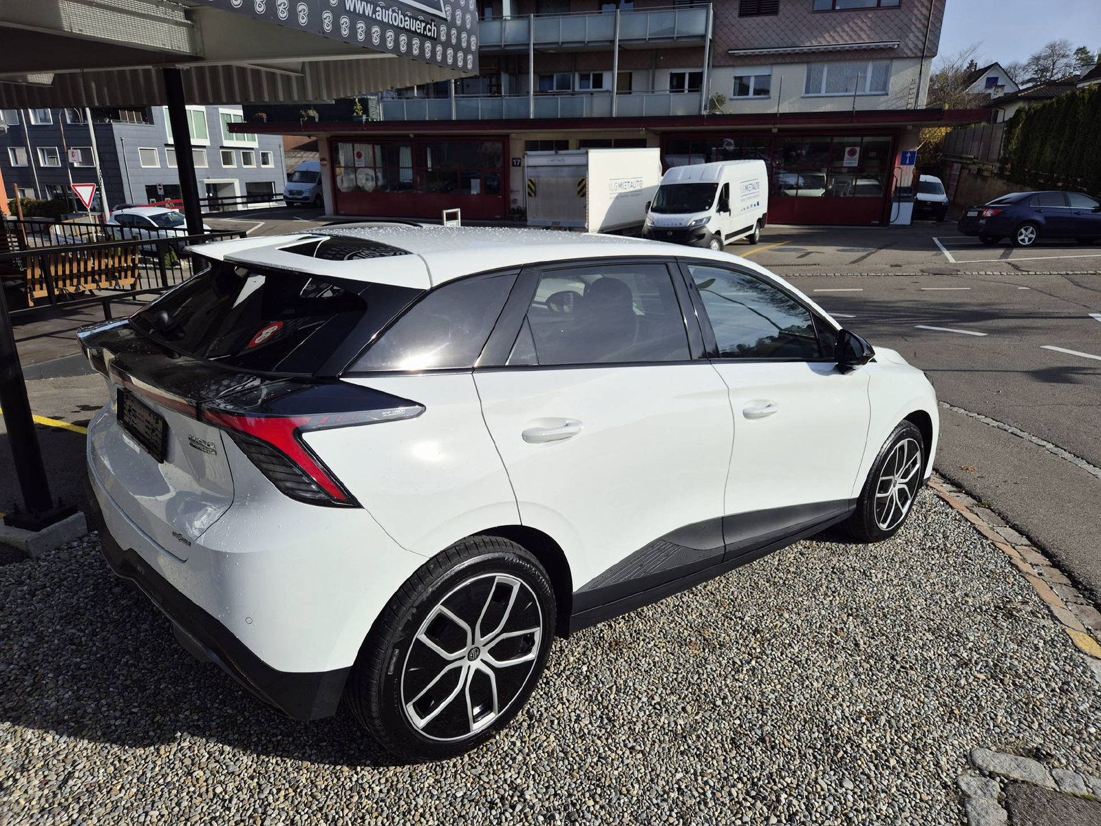 MG 4 64kWh Luxury 204 PS, Electric, Second hand / Used, Automatic - 7