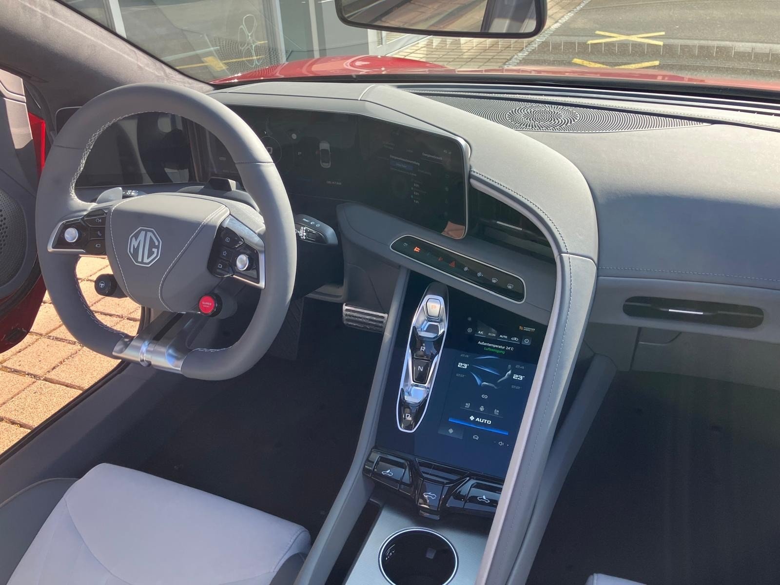 MG Cyberster 77kWh 4WD, Electric, New car, Automatic - 7