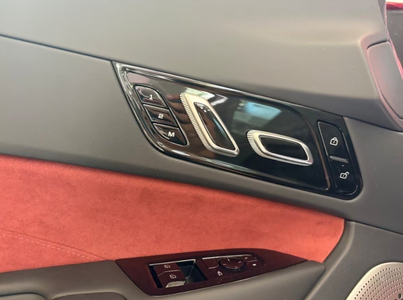 MG Cyberster 77kWh, Elektro, Neuwagen, Automatik - 6