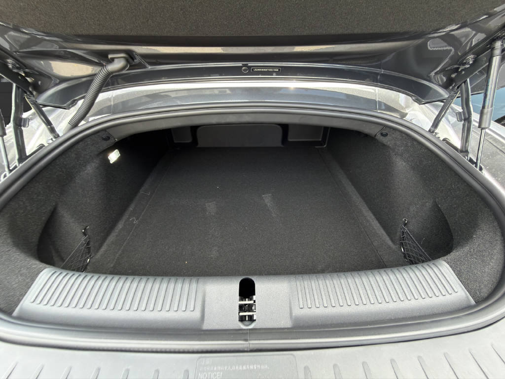 MG Cyberster 77kWh 4WD, Électrique, Voiture de démonstration, Automatique - 6