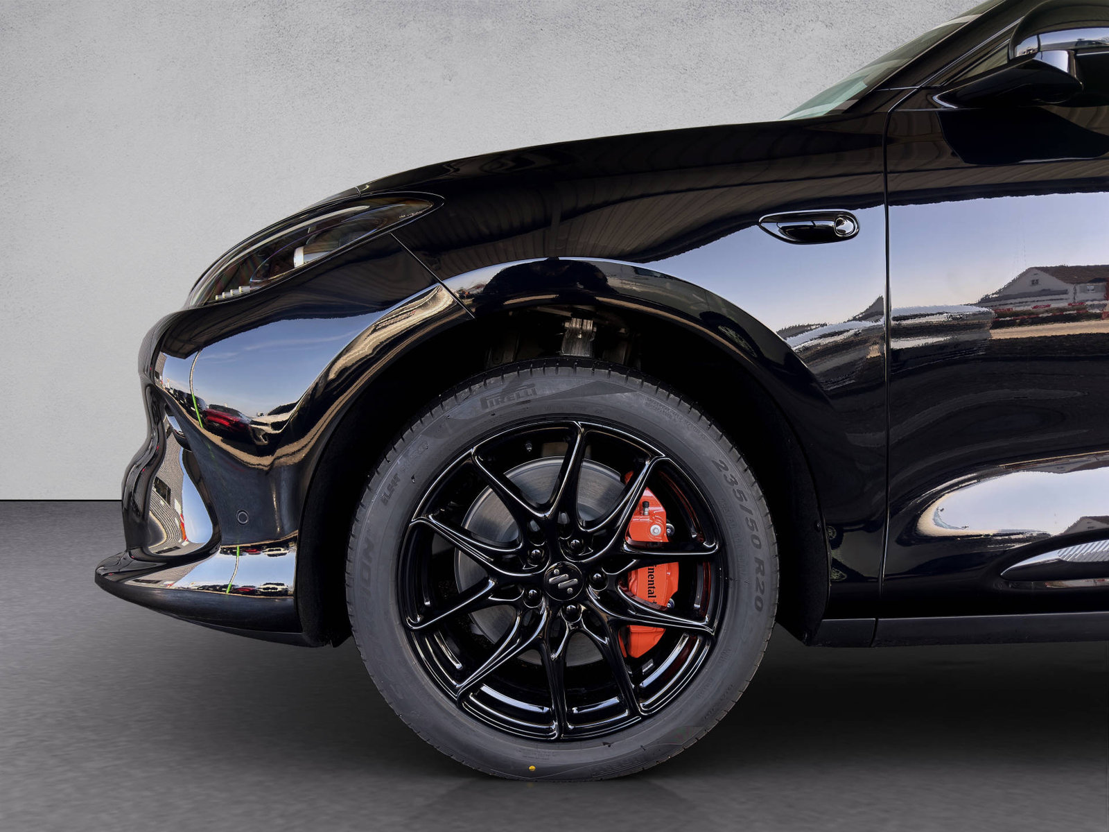 MG IM6 100 kWh Performance 20 4WD, Electric, New car, Automatic - 3