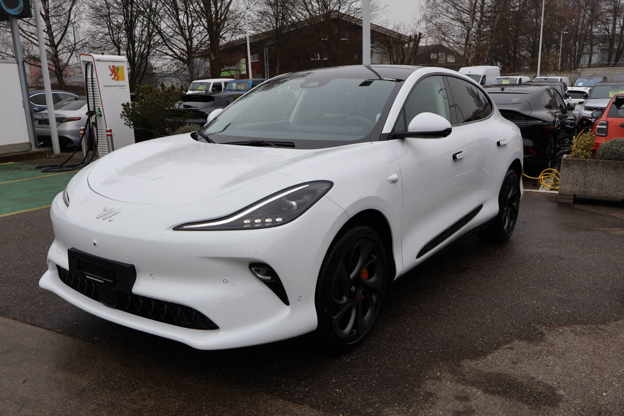 MG IM6 100 kWh Performance 21 4WD, Elettrica, Auto nuove, Automatico - 5