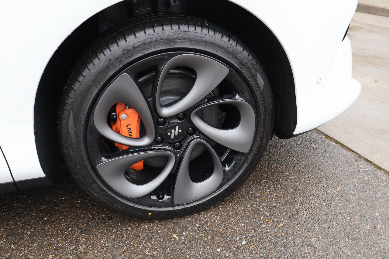 MG IM6 100 kWh Performance 21 4WD, Elettrica, Auto nuove, Automatico - 7
