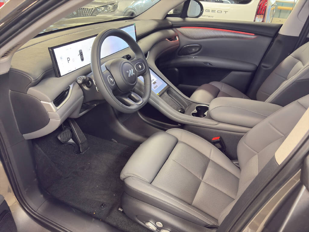MG IM6 100 kWh Performance 21 4WD, Electric, New car, Automatic - 5