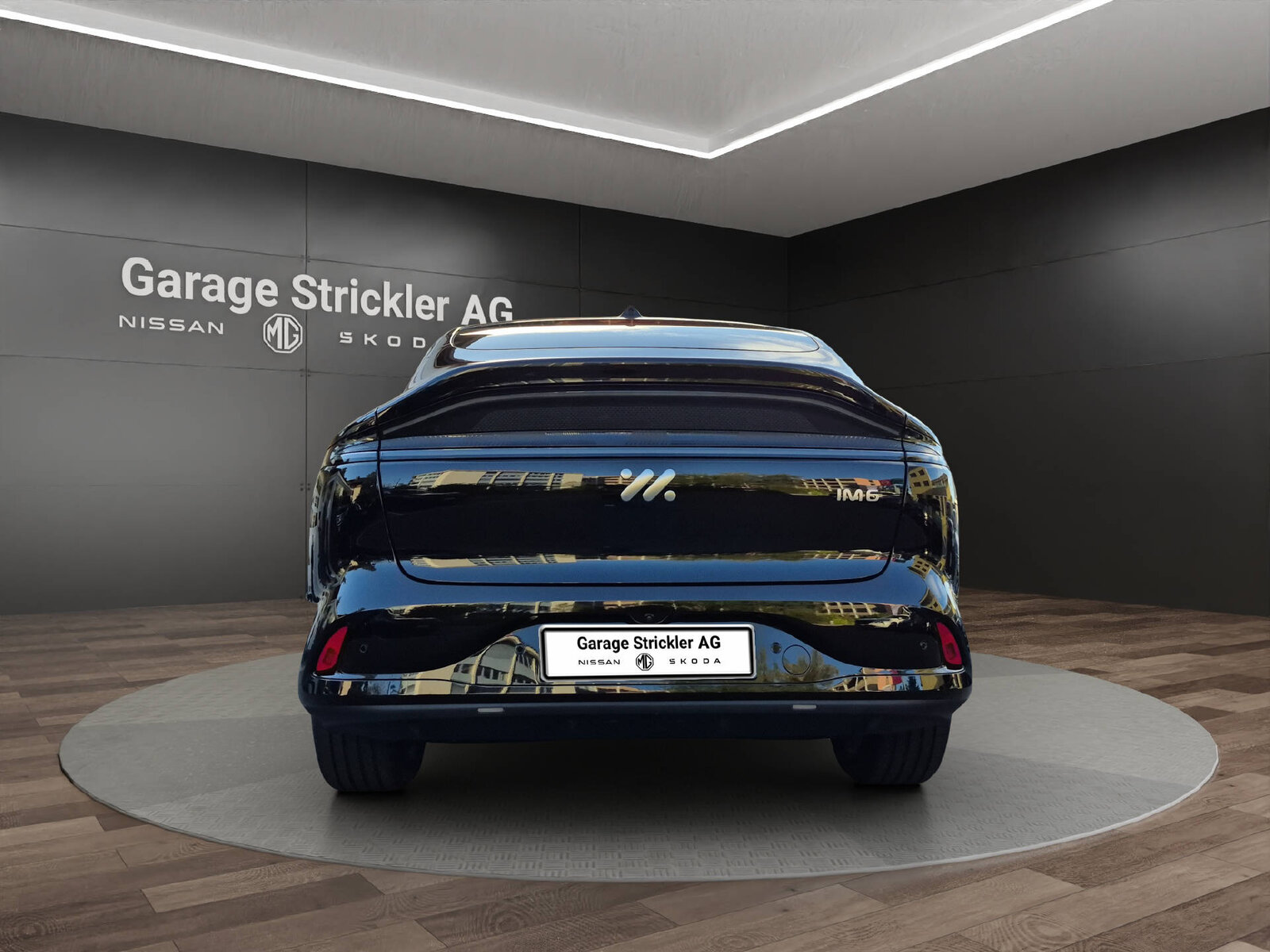 MG IM6 100 kWh Performance 4WD, Elektro, Neuwagen, Automatik - 4