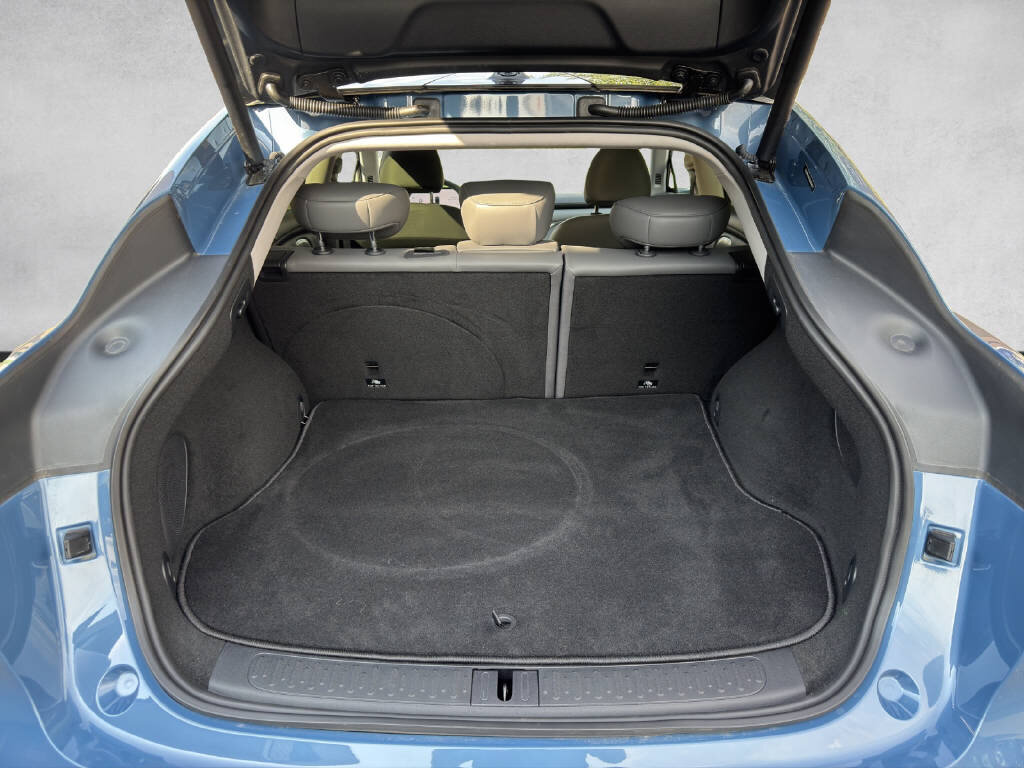 MG IM6 100 kWh Performance 21 4WD, Electric, Second hand / Used, Automatic - 6