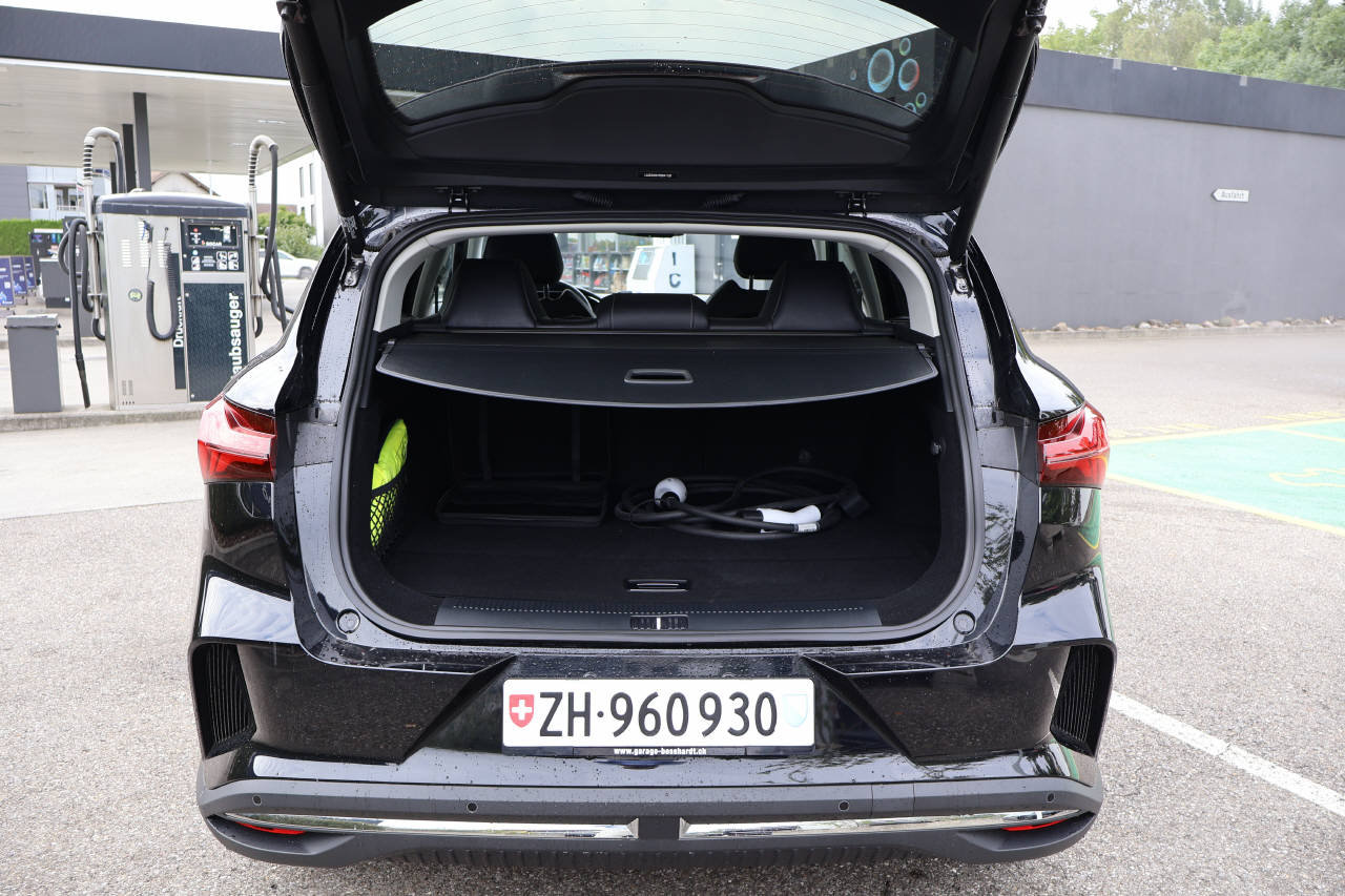 MG Marvel R 70kWh Performace 4WD, Electric, Ex-demonstrator, Automatic - 5