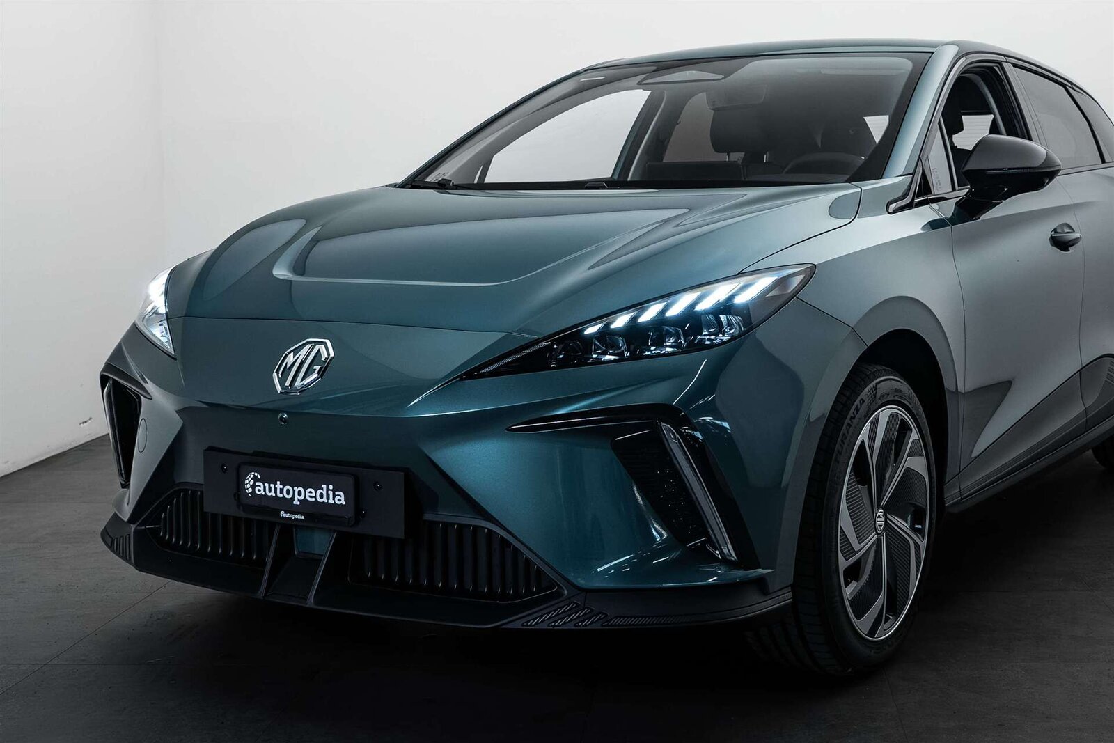 MG MG 4 EV 64kWh Premium Facelift Automat, Elettrica, Auto nuove, Automatico - 2