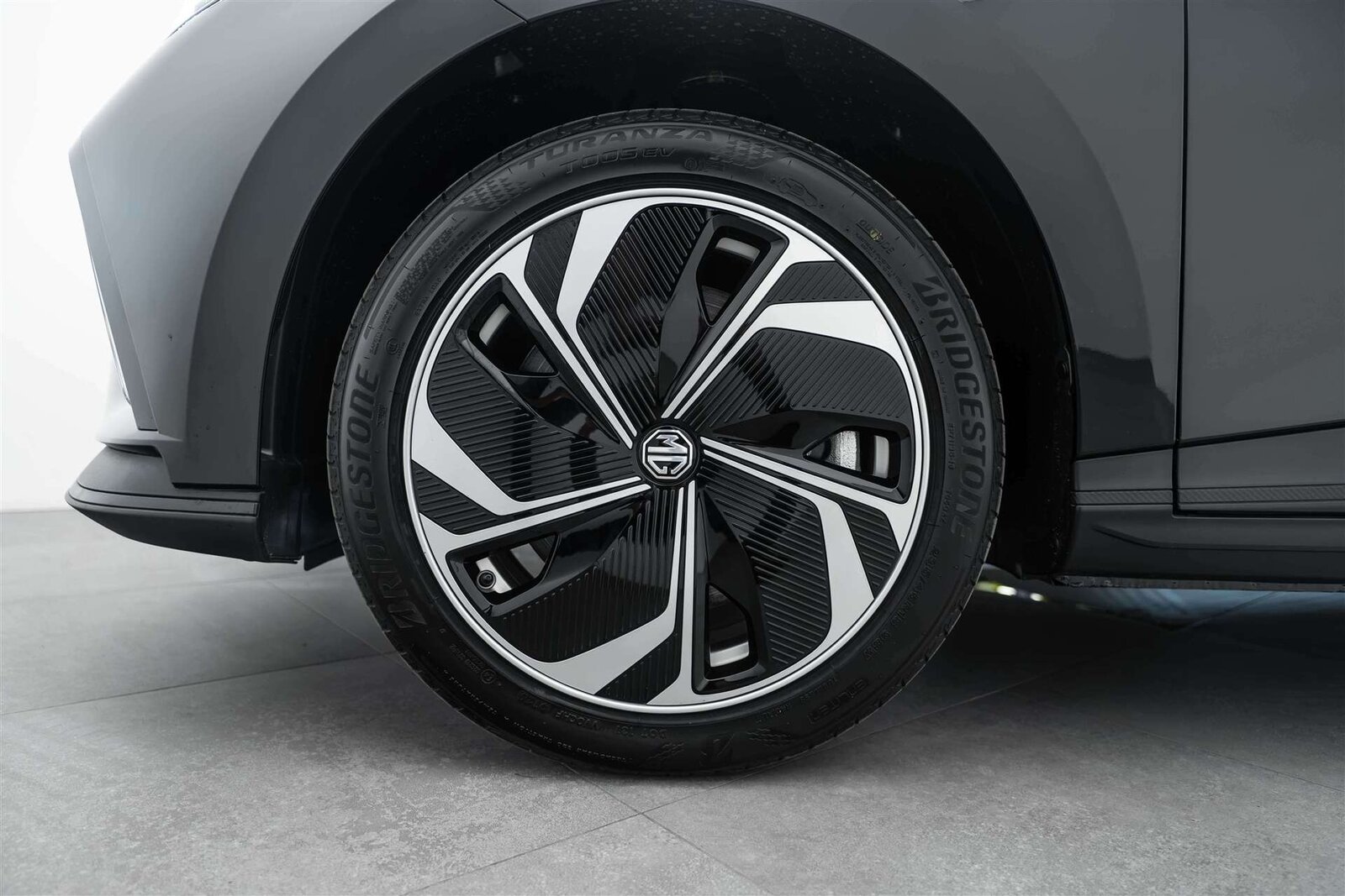 MG MG 4 EV 64kWh Premium Facelift Automat, Elettrica, Auto nuove, Automatico - 6
