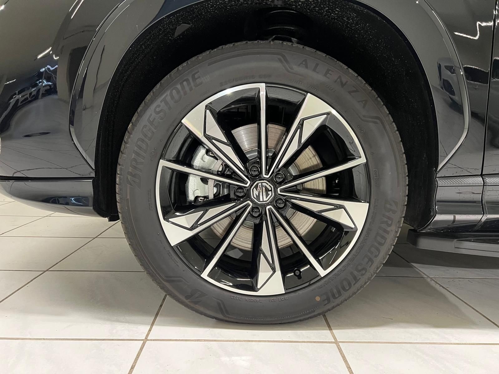 MG HS 1.5 T PHEV Luxury, Plug-in-Hybrid Benzin/Elektro, Neuwagen, Automatik - 6