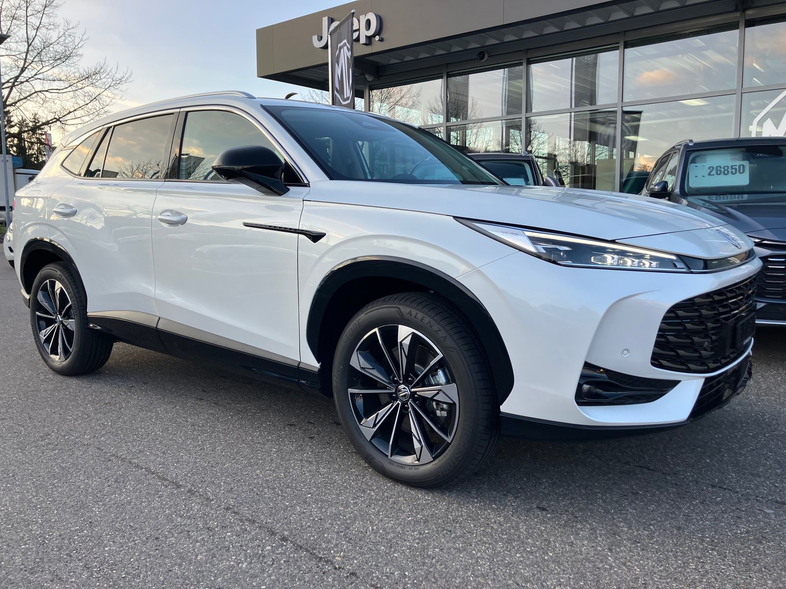 MG HS 1.5 T Hybrid+ Luxury, Hybride Integrale Benzina/Elettrica, Auto nuove, Automatico - 2