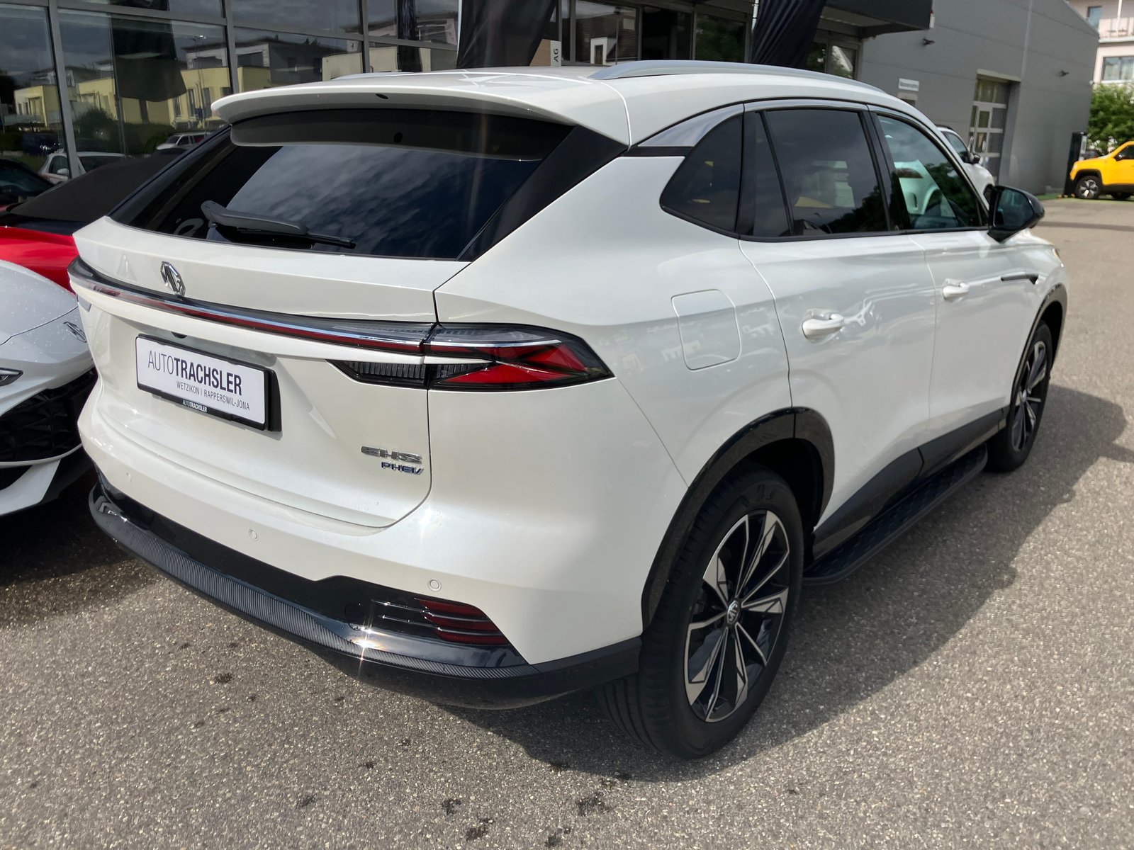 MG HS 1.5 T PHEV Luxury, Plug-in-Hybrid Benzin/Elektro, Neuwagen, Automatik - 5