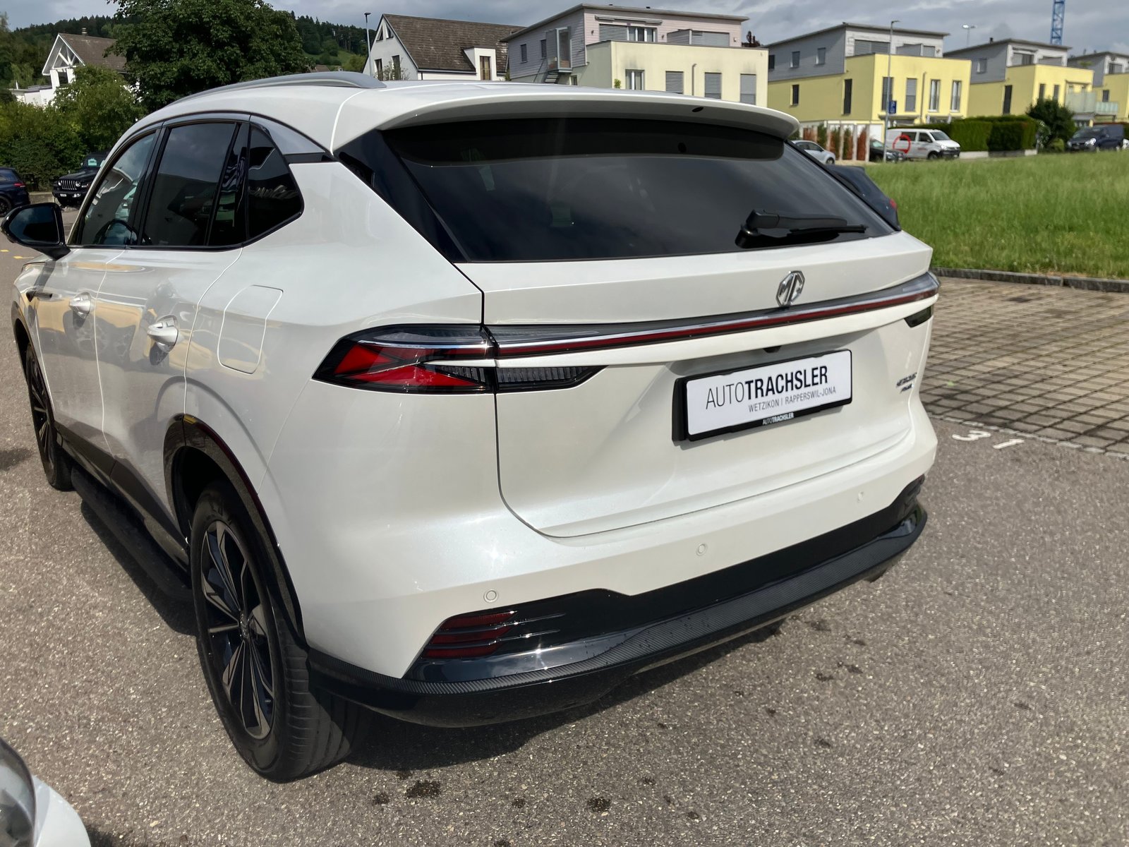 MG HS 1.5 T PHEV Luxury, Plug-in-Hybrid Benzin/Elektro, Neuwagen, Automatik - 6