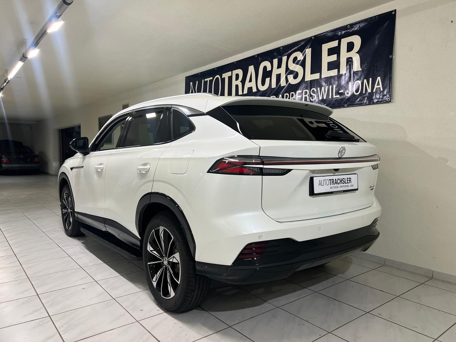 MG HS 1.5 T PHEV Luxury, Plug-in-Hybrid Benzina/Elettrica, Auto nuove, Automatico - 3