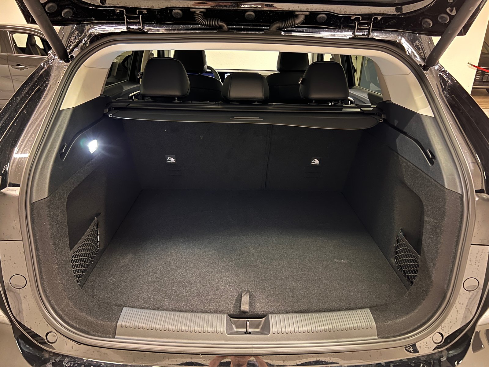 MG HS 1.5 T HEV Luxury, Benzin, Neuwagen, Automatik - 7