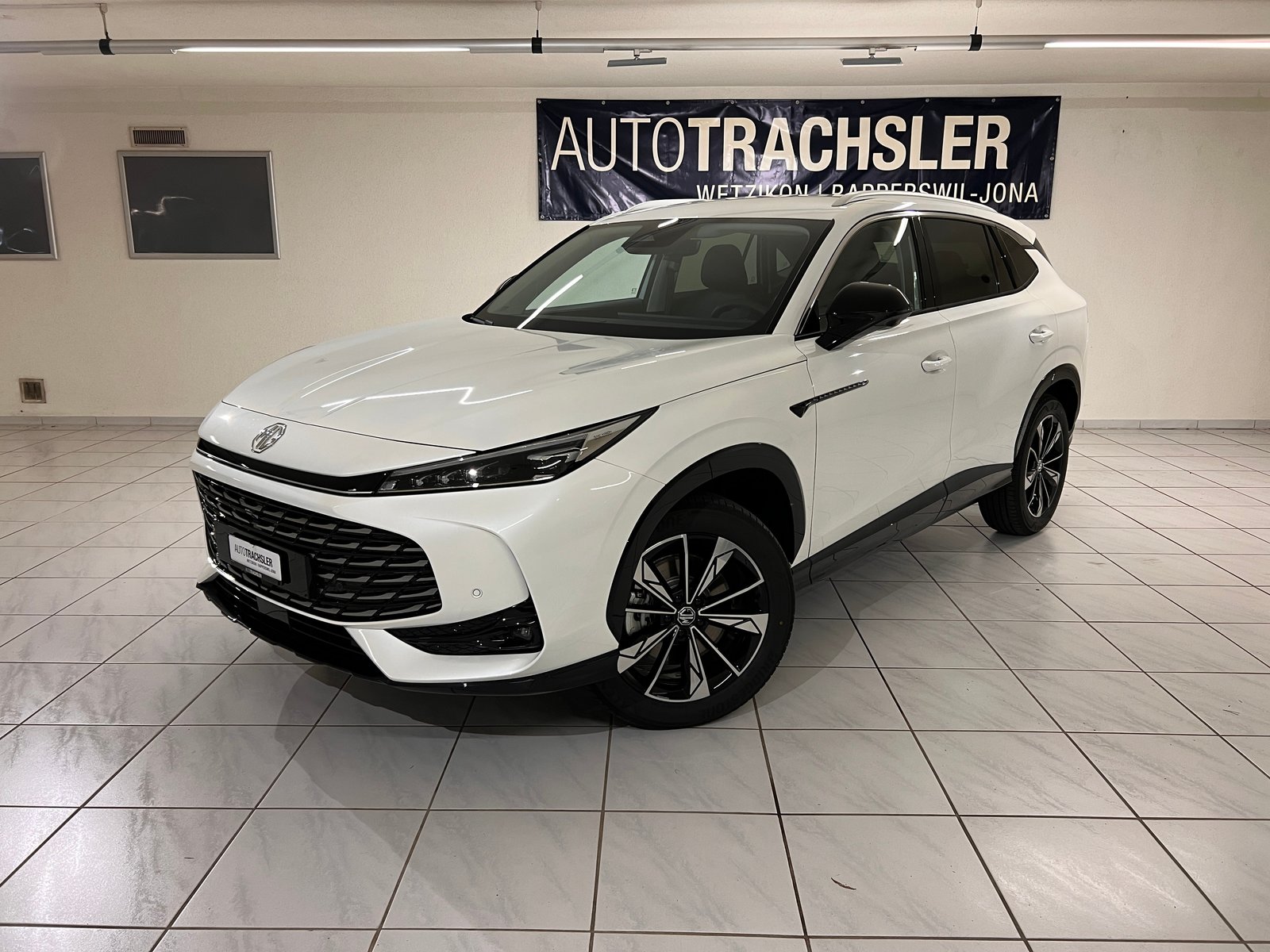 MG HS 1.5 T HEV Luxury
