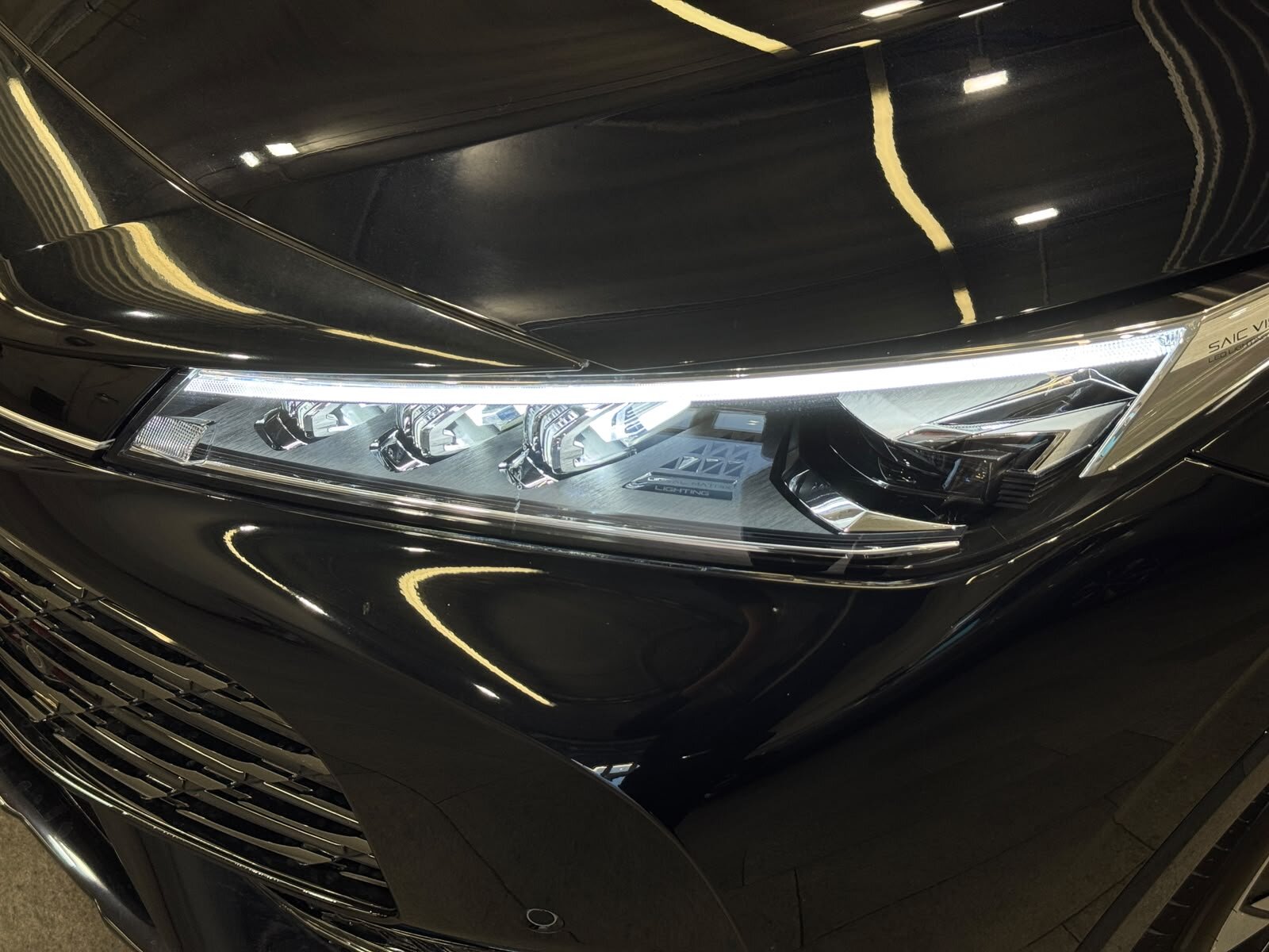 MG HS 1.5 Voll Hybrid Luxury, Full-Hybrid Petrol/Electric, New car, Automatic - 5
