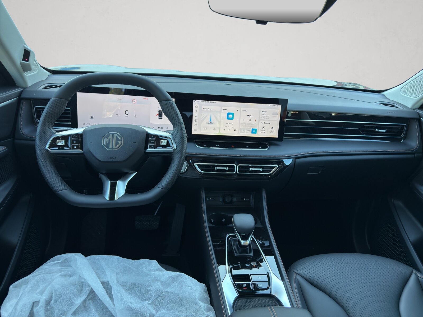 MG HS 1.5 T PHEV Luxury, Plug-in-Hybrid Benzina/Elettrica, Auto nuove, Automatico - 3