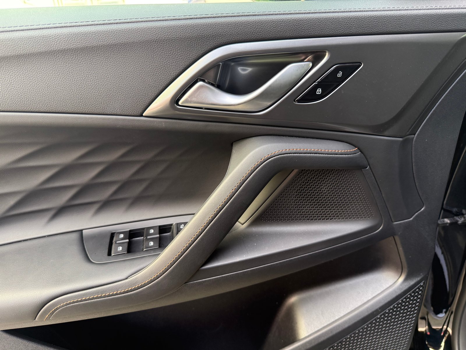 MG HS 1.5 T PHEV Luxury, Plug-in-Hybrid Benzina/Elettrica, Occasioni / Usate, Automatico - 6