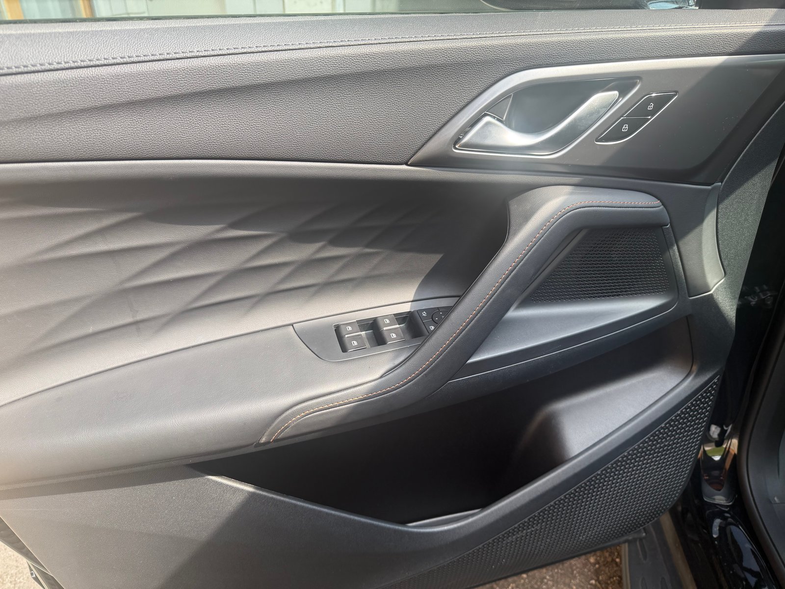 MG HS 1.5 T PHEV Luxury, Hybride Rechargeable Essence/Électricité, Occasion / Utilisé, Automatique - 5