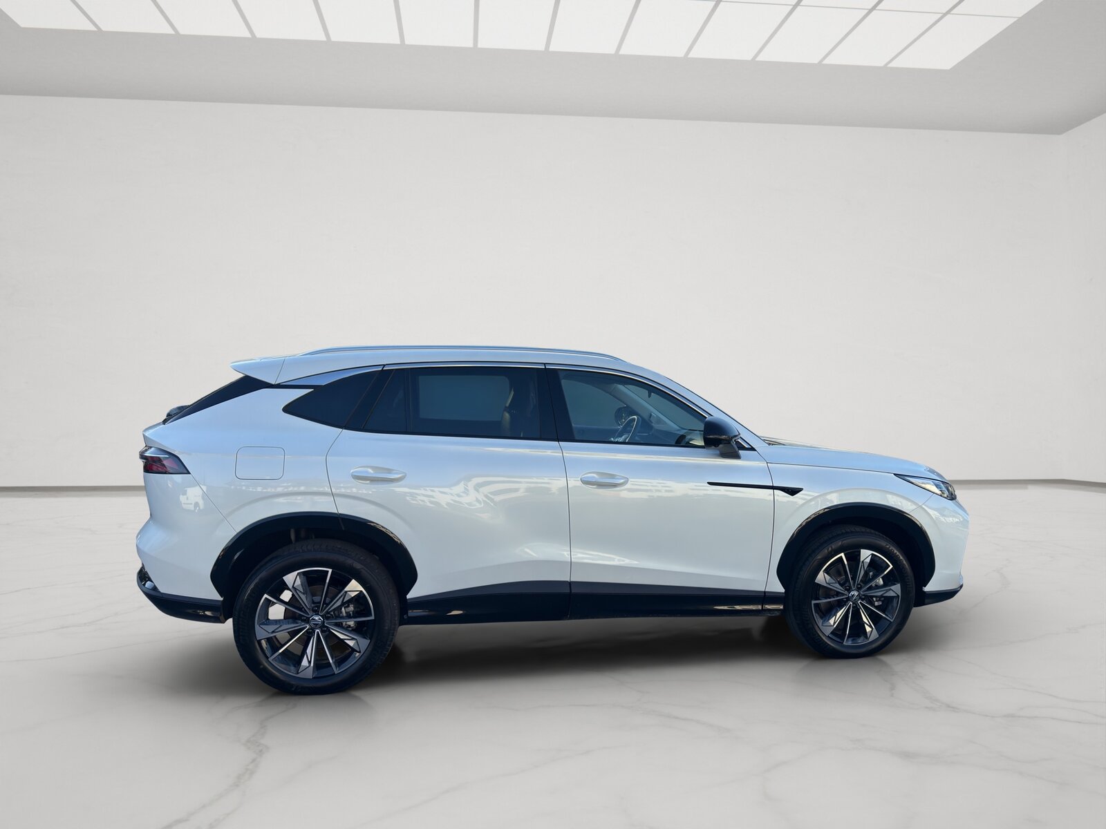 MG HS 1.5 T HEV Luxury, Benzin, Occasion / Gebraucht, Automatik - 7