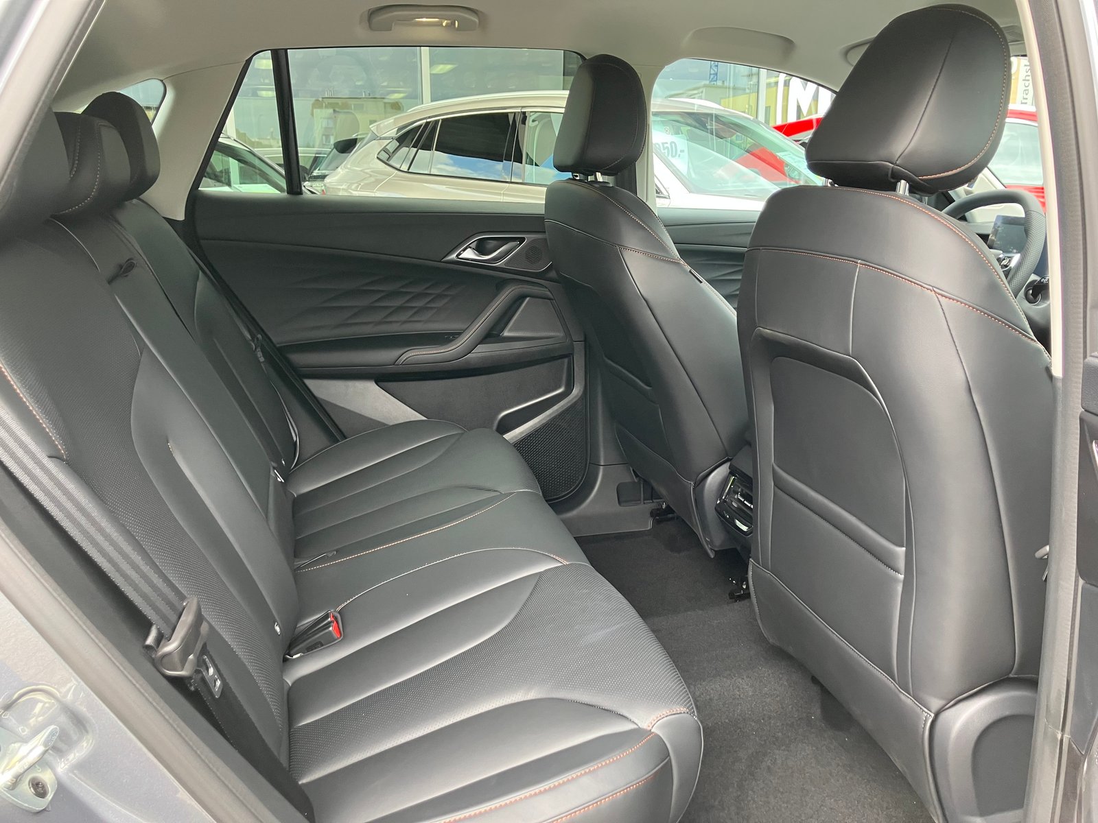 MG HS 1.5 T PHEV Luxury, Plug-in-Hybrid Benzina/Elettrica, Auto dimostrativa, Automatico - 6