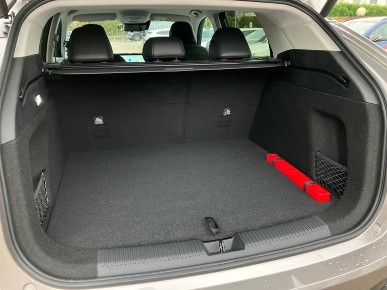 MG HS 1.5 T Hybrid+ Luxury, Voll-Hybrid Benzin/Elektro, Vorführwagen, Automatik - 6