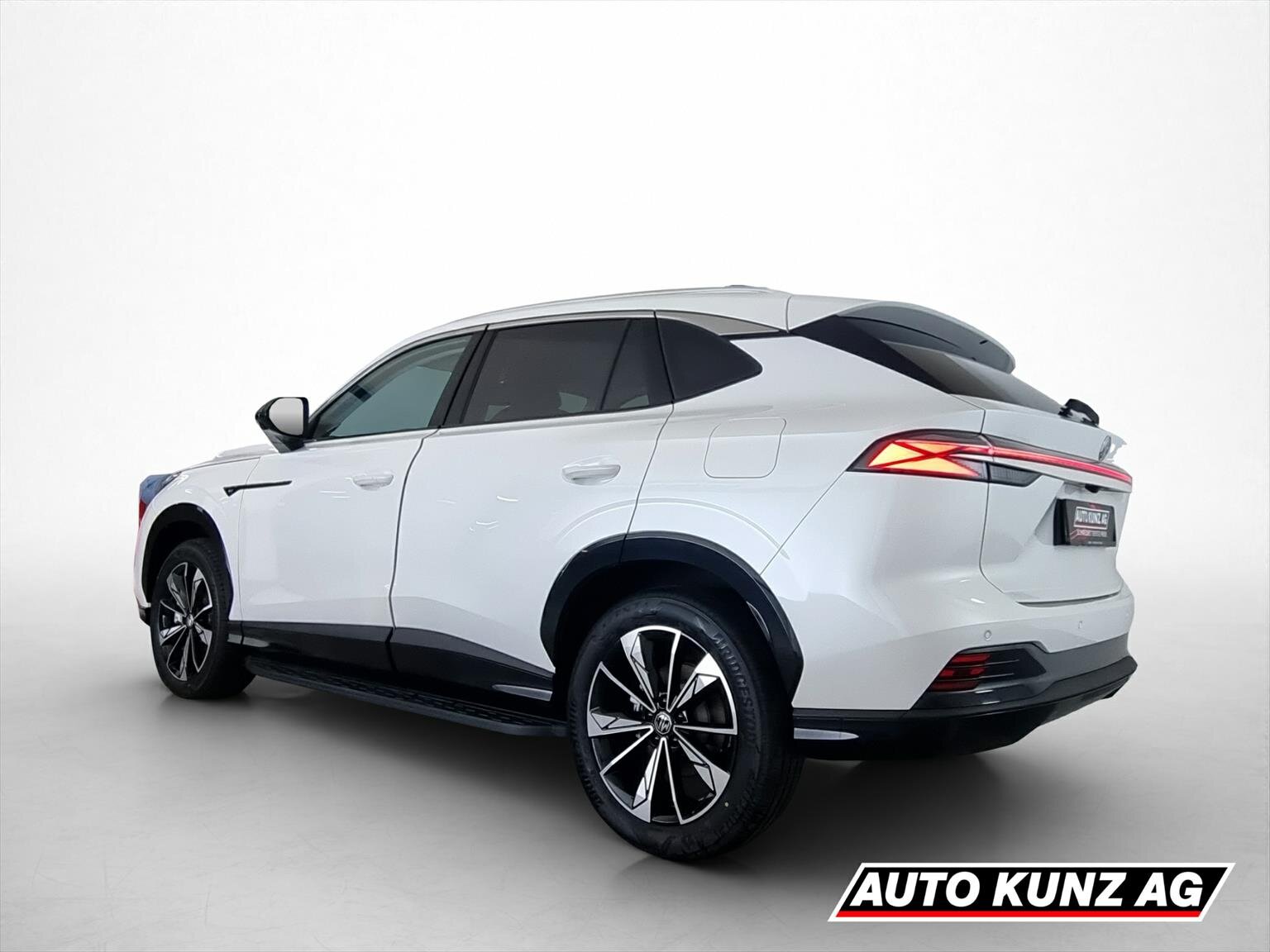 MG MG HS 1.5 T PHEV Luxury, Plug-in-Hybrid Benzina/Elettrica, Auto a km zero, Automatico - 4