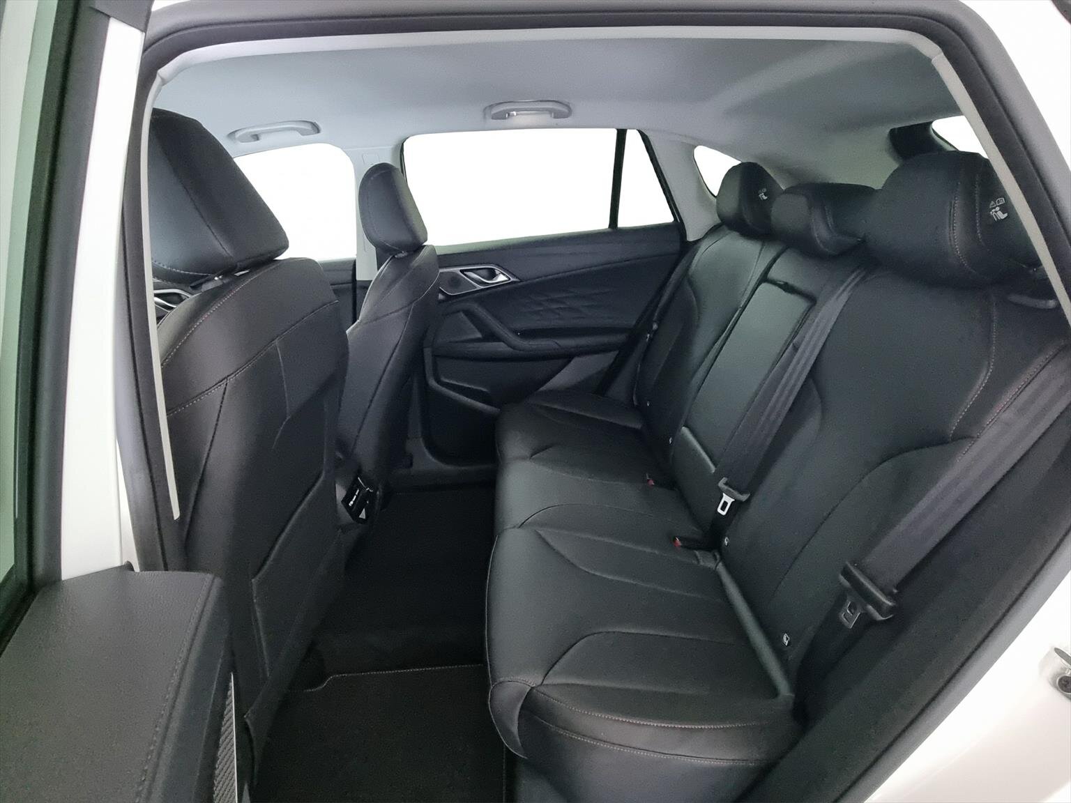 MG MG HS 1.5 T PHEV Luxury, Plug-in-Hybrid Benzina/Elettrica, Auto a km zero, Automatico - 7