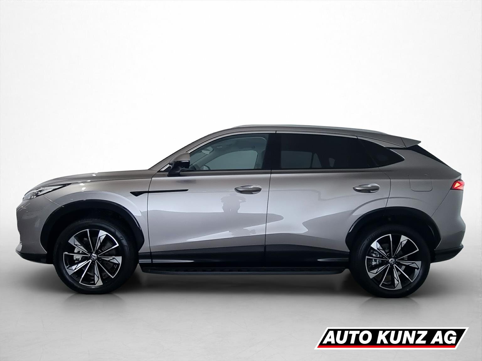 MG MG HS 1.5 T PHEV Luxury, Plug-in-Hybrid Petrol/Electric, Pre-registered new car, Automatic - 3