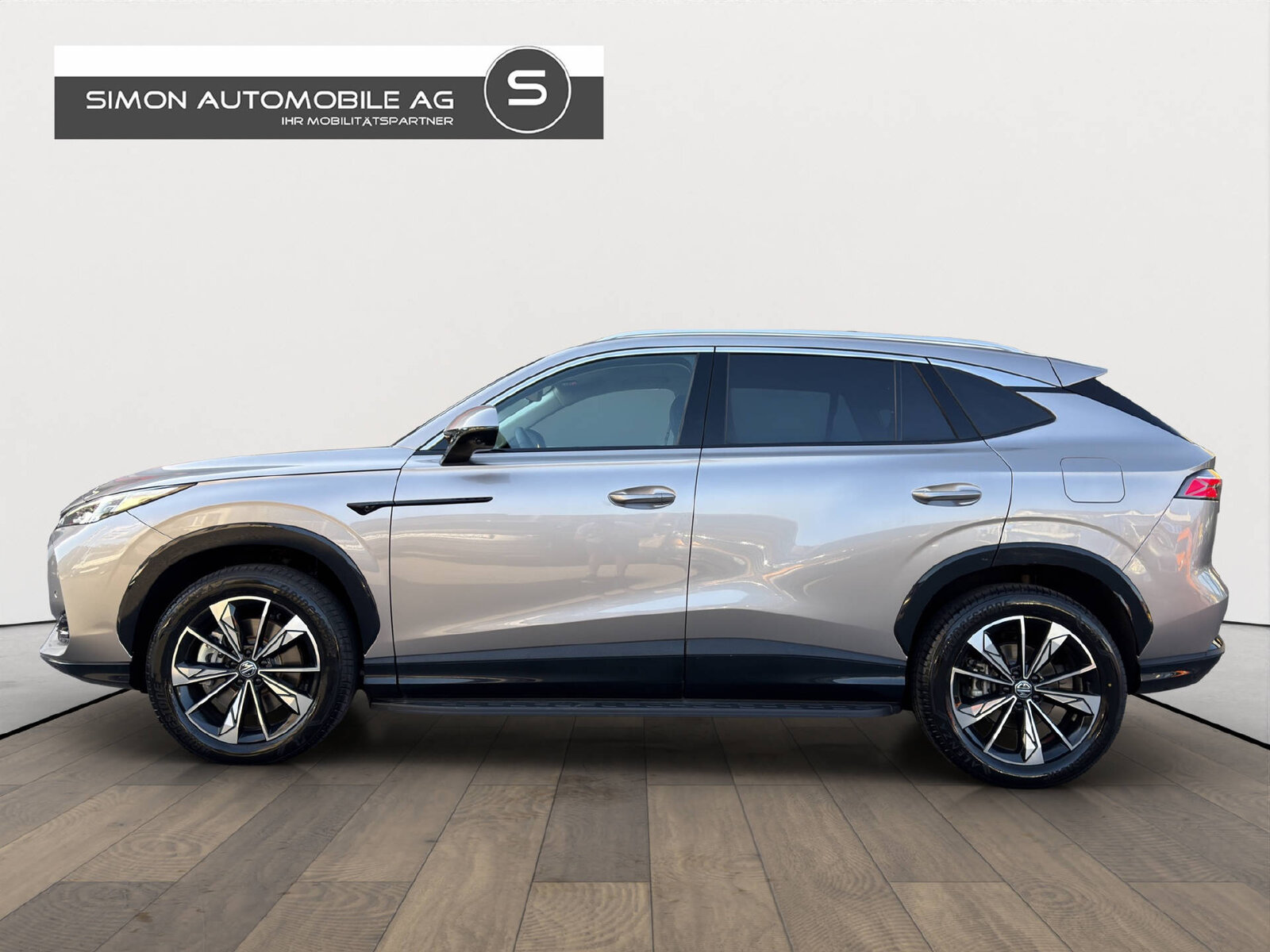 MG HS 1.5 PHEV Luxury, Hybride Rechargeable Essence/Électricité, Véhicule neuf pré-immatriculé, Automatique - 3