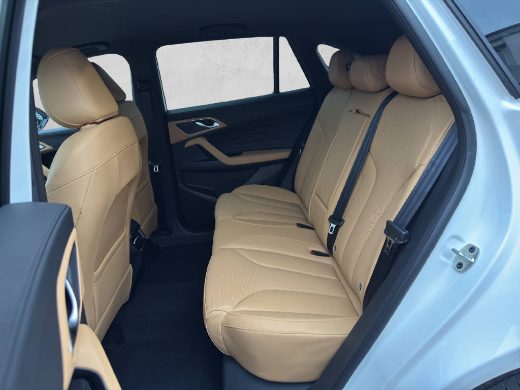 MG HS 1.5 T-GDI Plug-in Hybrid Luxury, Hybride Rechargeable Essence/Électricité, Voiture nouvelle, Automatique - 7
