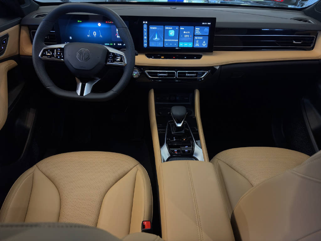 MG HS 1.5 PHEV Luxury, Plug-in-Hybrid Benzin/Elektro, Neuwagen, Automatik - 7