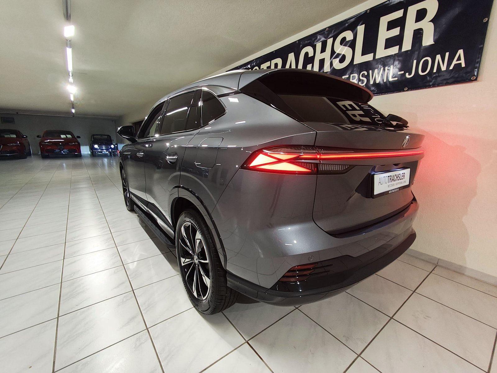 MG HS 1.5 PHEV Luxury, Plug-in-Hybrid Benzin/Elektro, Neuwagen, Automatik - 4