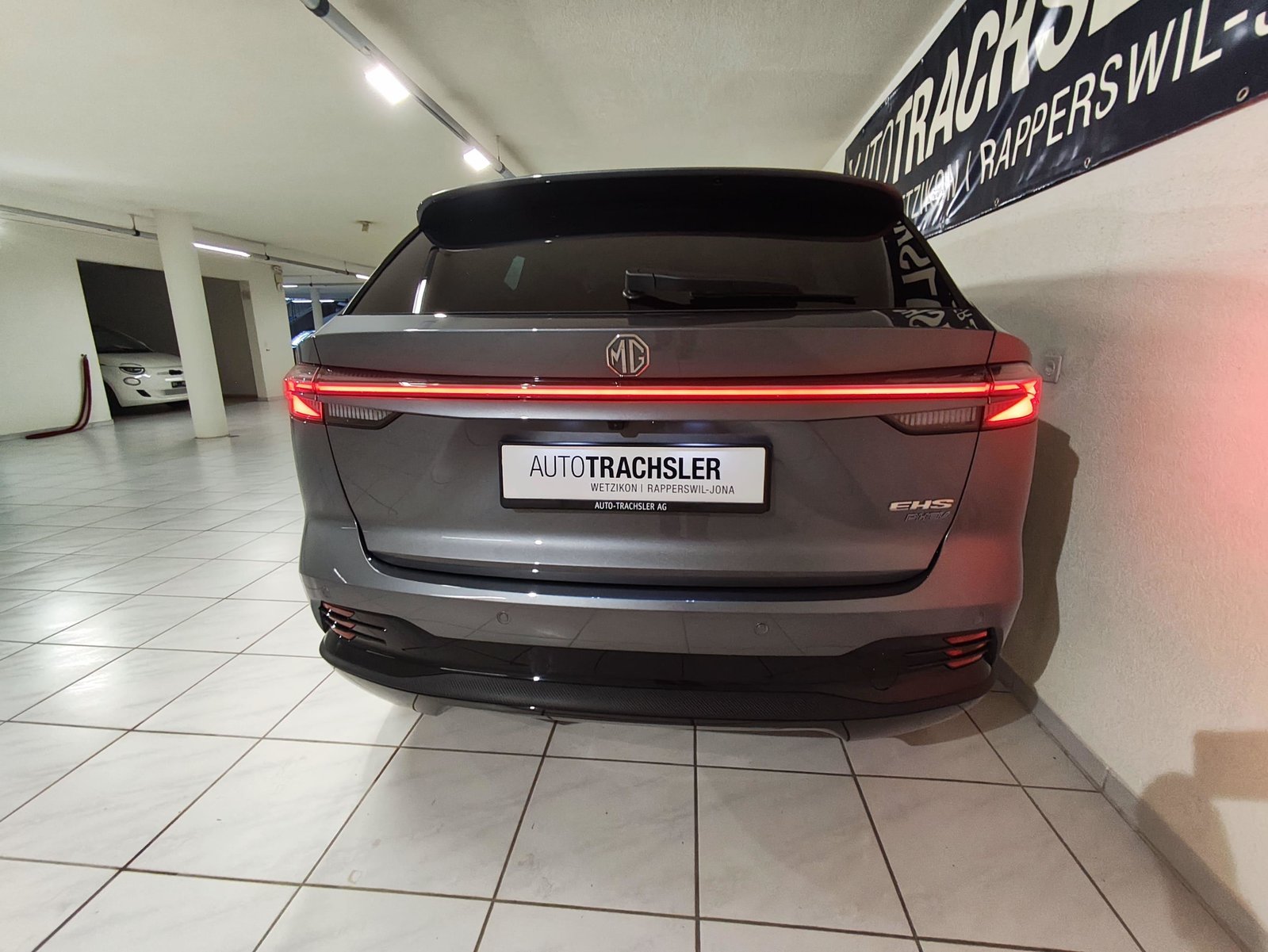 MG HS 1.5 PHEV Luxury, Plug-in-Hybrid Benzin/Elektro, Neuwagen, Automatik - 5