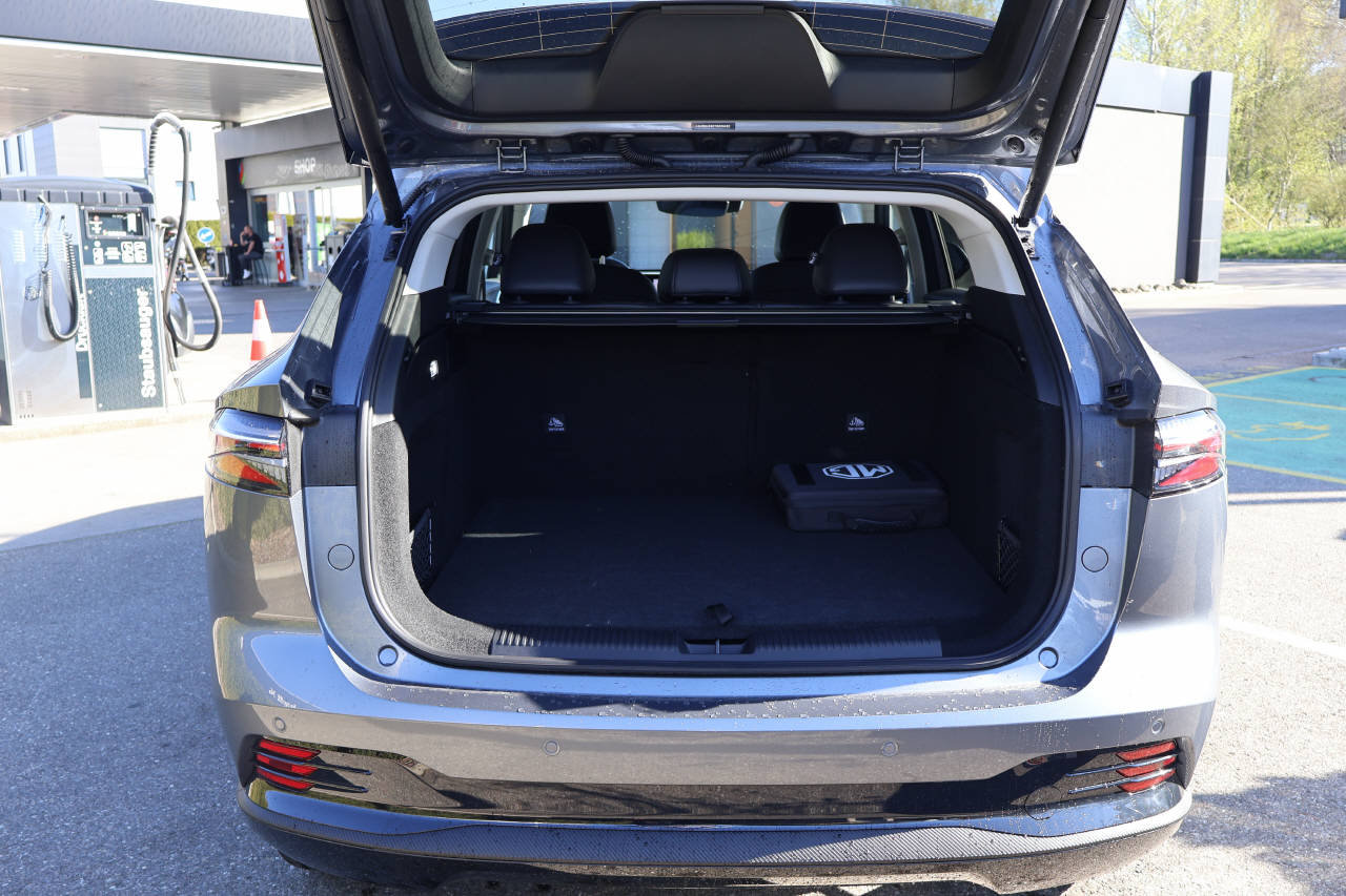 MG HS 1.5 PHEV Luxury, Plug-in-Hybrid Benzin/Elektro, Neuwagen, Automatik - 5