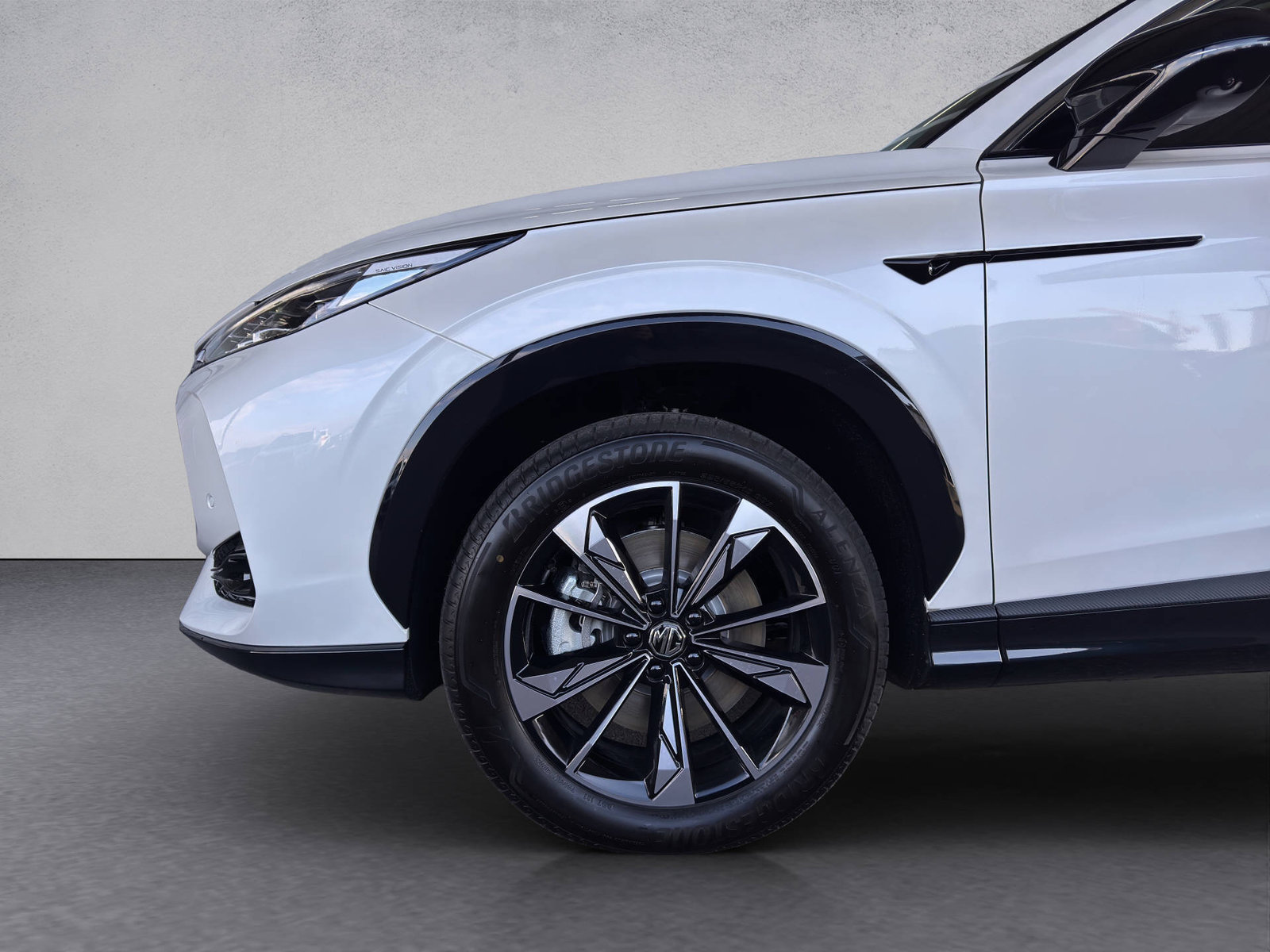 MG HS 1.5 Hybrid Luxury, Full-Hybrid Petrol/Electric, New car, Automatic - 3