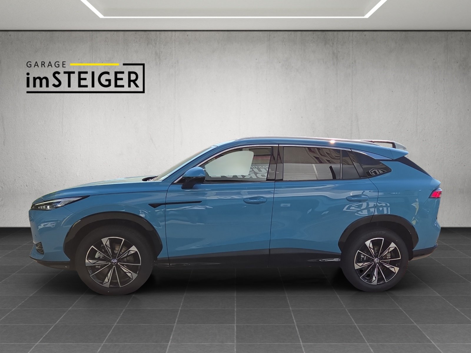 MG HS 1.5 Hybrid Luxury, Full-Hybrid Petrol/Electric, New car, Automatic - 2