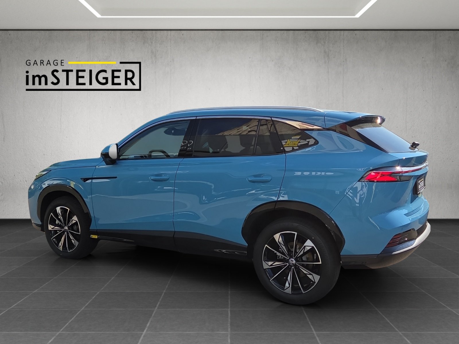 MG HS 1.5 Hybrid Luxury, Full-Hybrid Petrol/Electric, New car, Automatic - 3