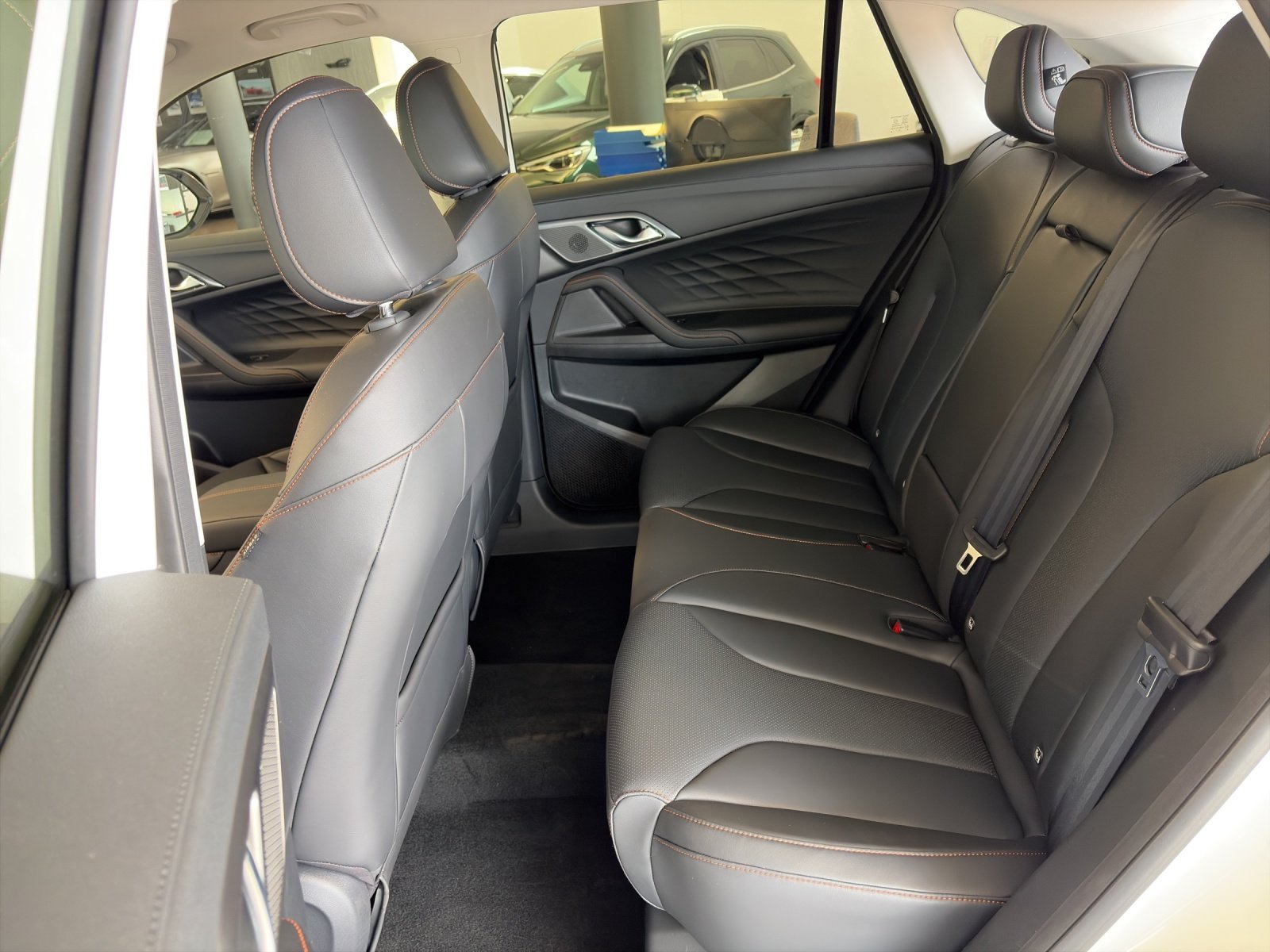 MG HS 1.5 Hybrid Luxury, Essence, Voiture nouvelle, Automatique - 5