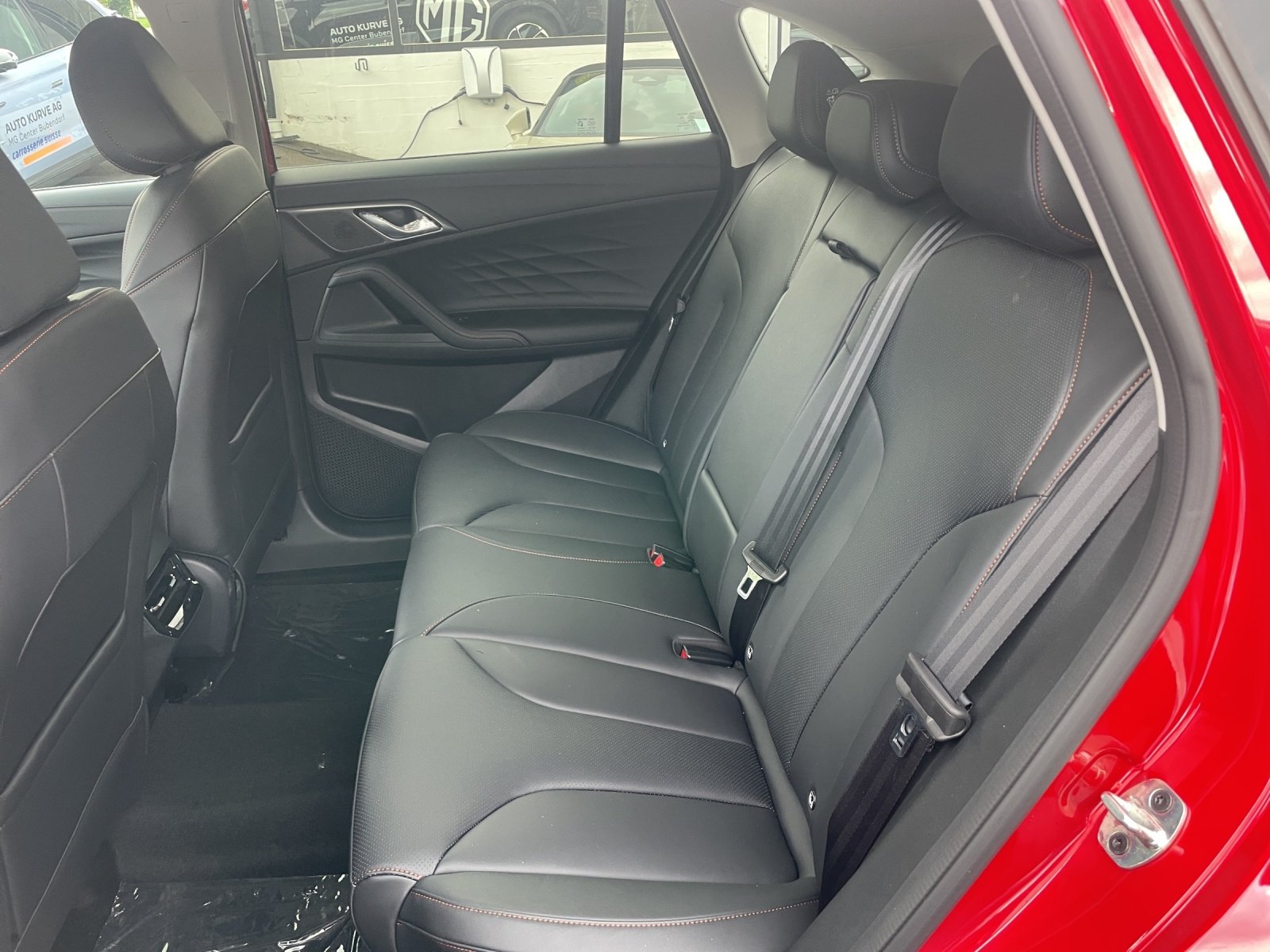 MG HS 1.5 Hybrid Luxury, Benzina, Auto nuove, Automatico - 5