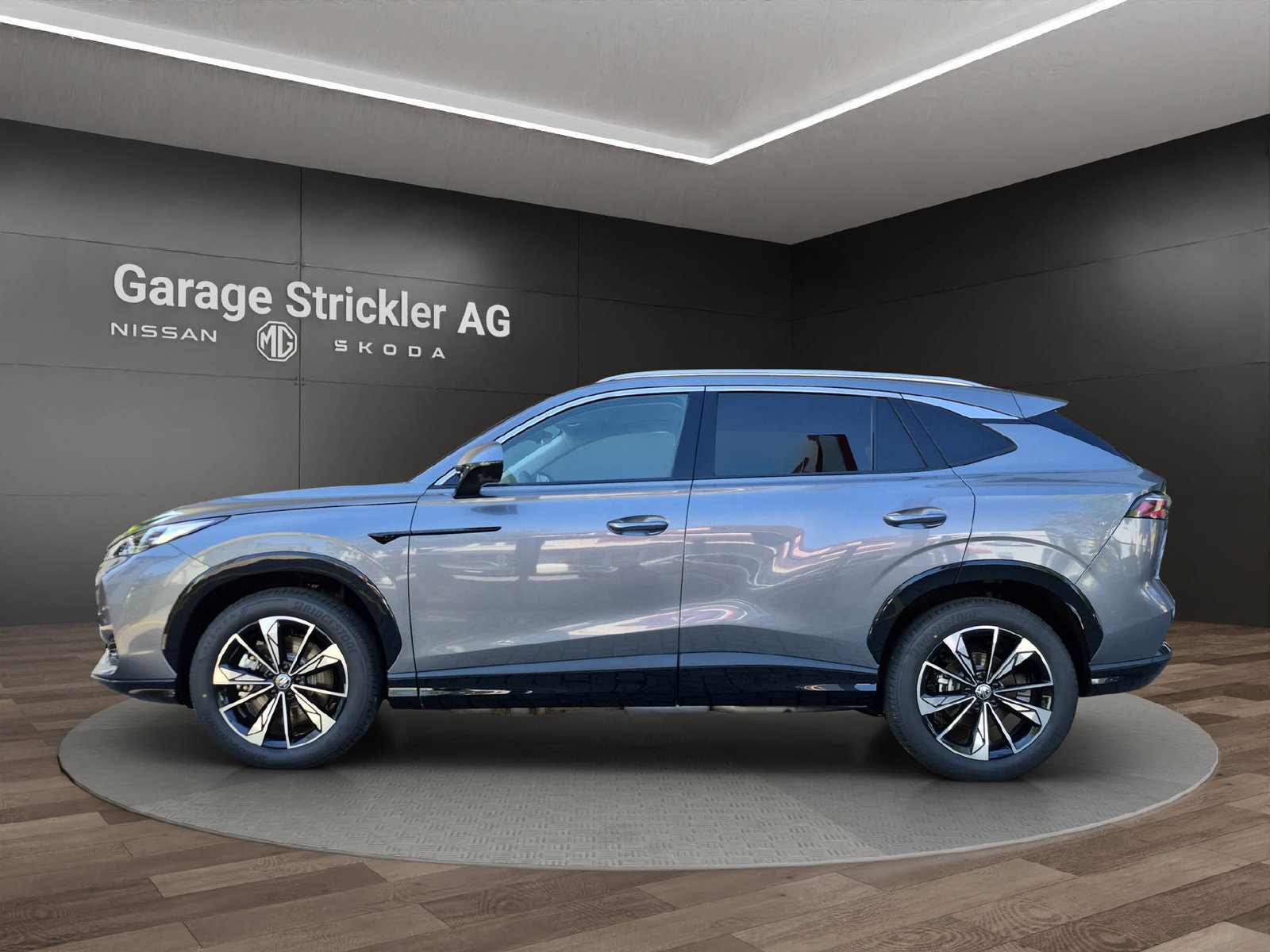 MG HS 1.5 Hybrid Luxury, Full-Hybrid Petrol/Electric, New car, Automatic - 2