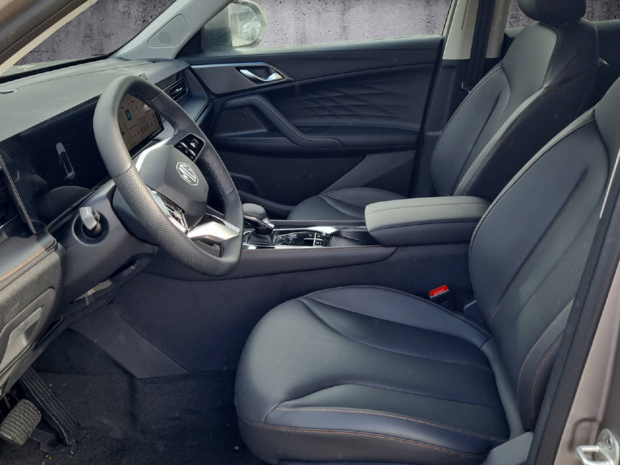 MG HS 1.5 Hybrid Luxury, Voll-Hybrid Benzin/Elektro, Neuwagen, Automatik - 5
