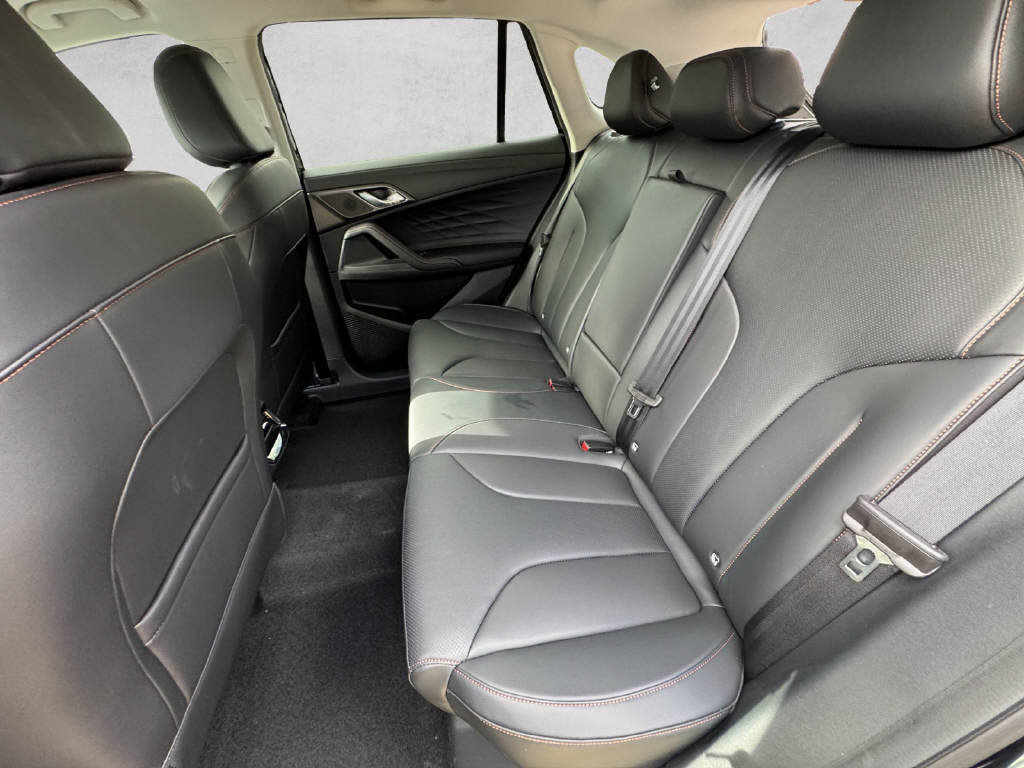 MG HS 1.5 Hybrid Luxury, Full-Hybrid Petrol/Electric, New car, Automatic - 7